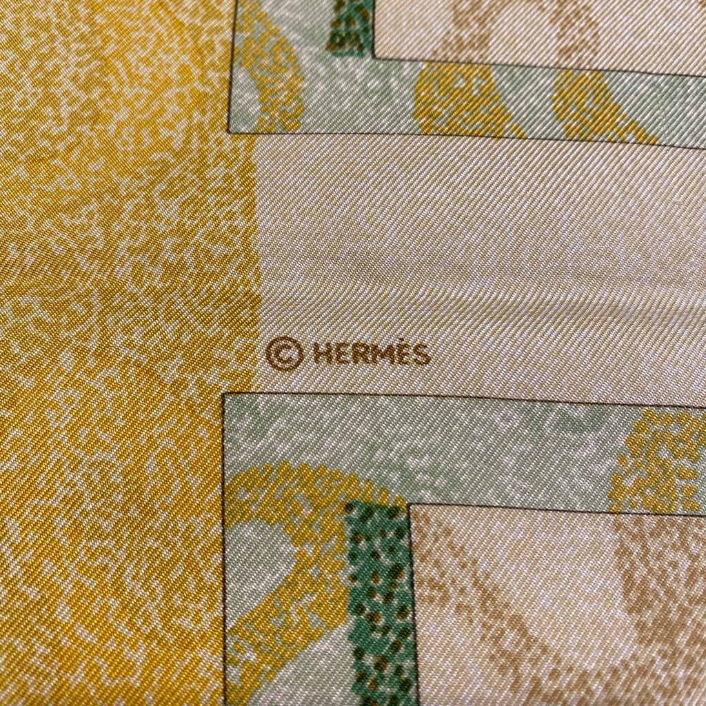 Hermès Peintre du Cheval Silk Scarf