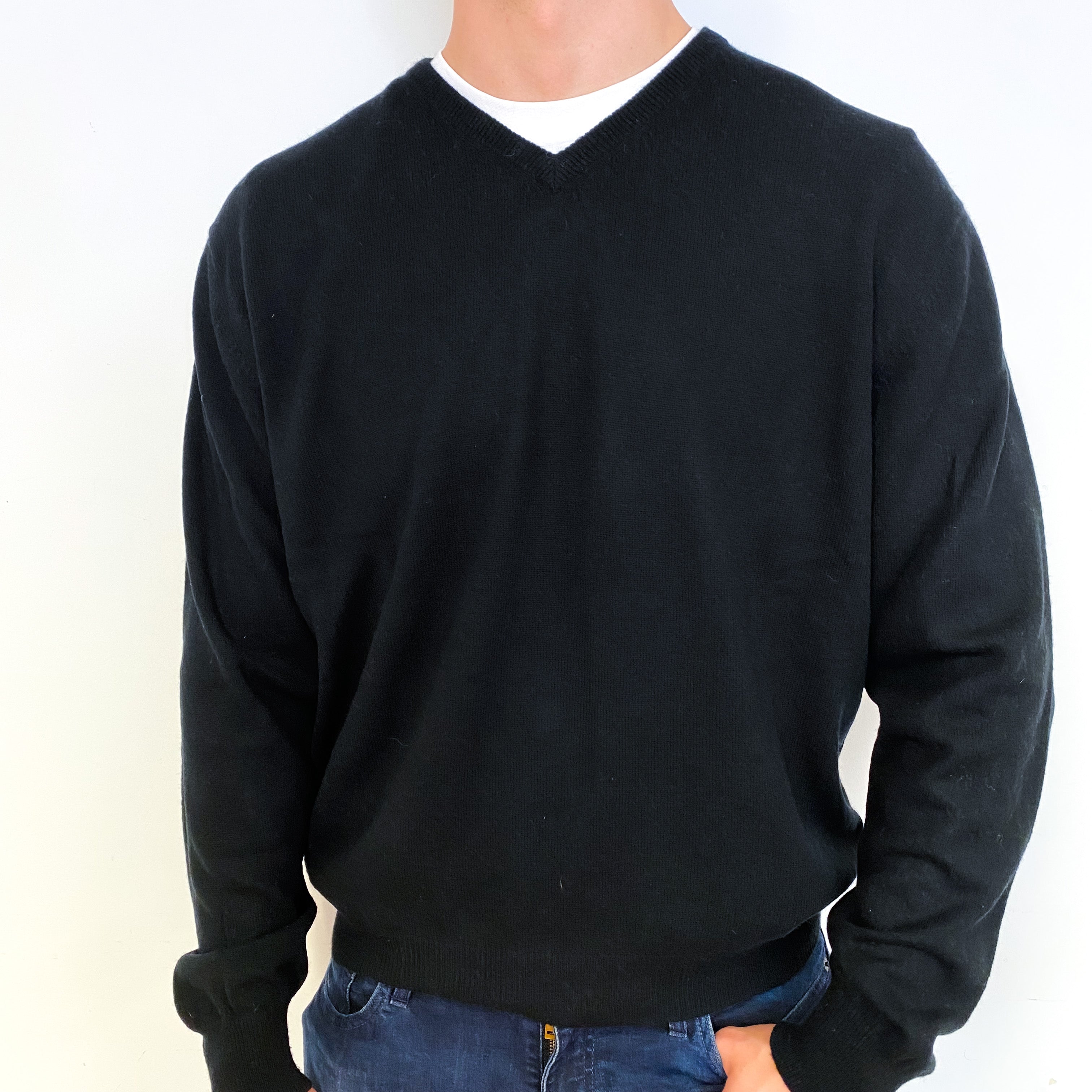 Men's Black Cashmere V-Neck Jumper Extra Extra Large