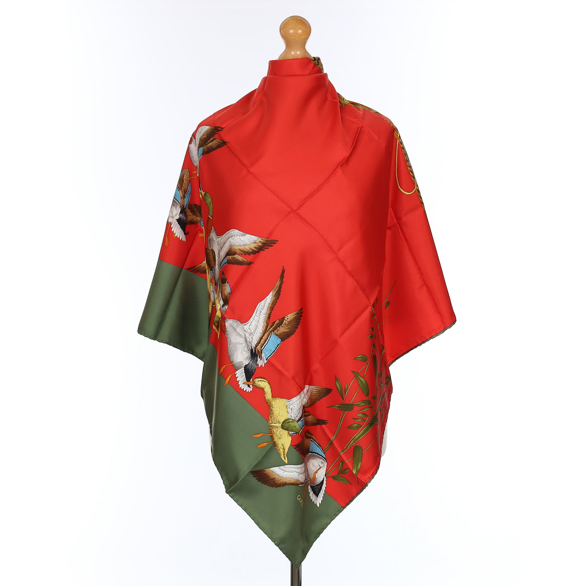 Brand New Gucci Red and Green Ducks in Flight Vintage Silk Scarf