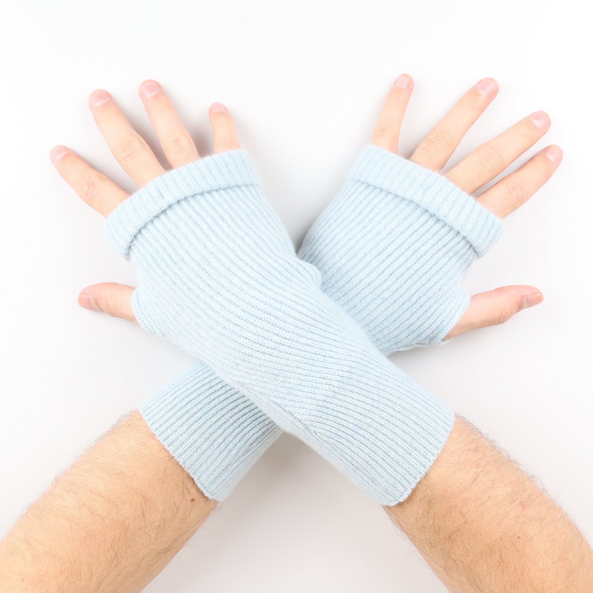 Men’s Pale Blue Ribbed Fingerless Gloves