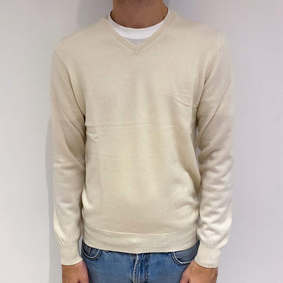 Men's Cream Cashmere V Neck Jumper Large