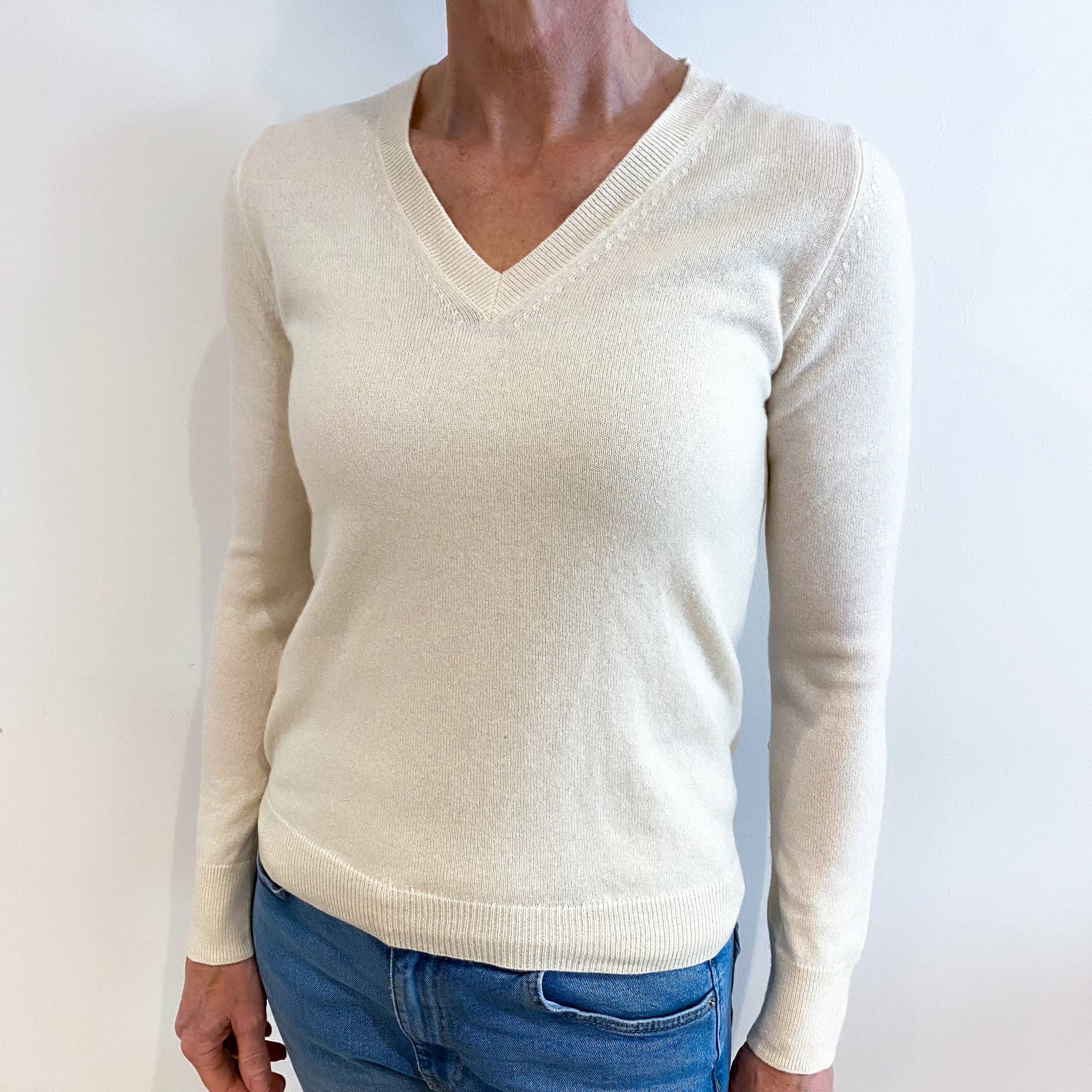 Vanilla Cream Cashmere V Neck Jumper Small