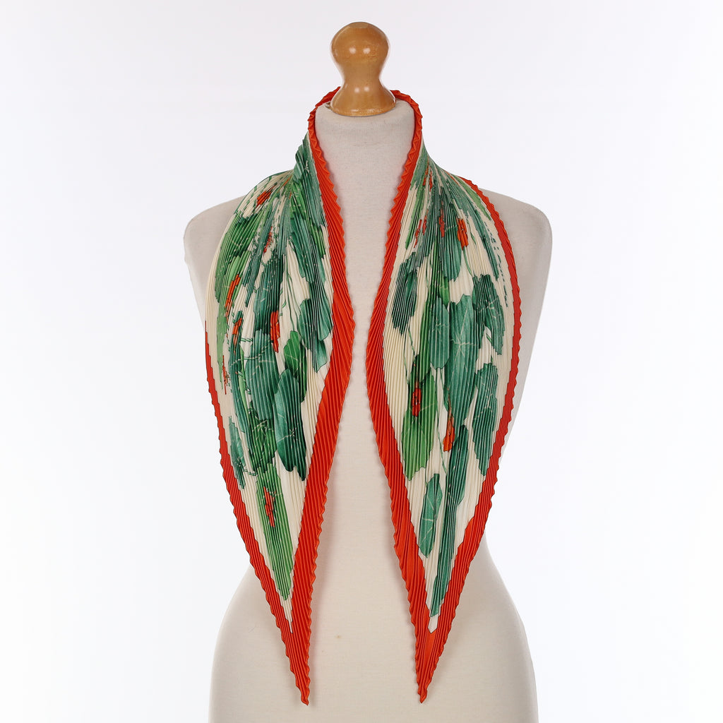 Pristine Hermès Les Capucines Silk Plisse Scarf
