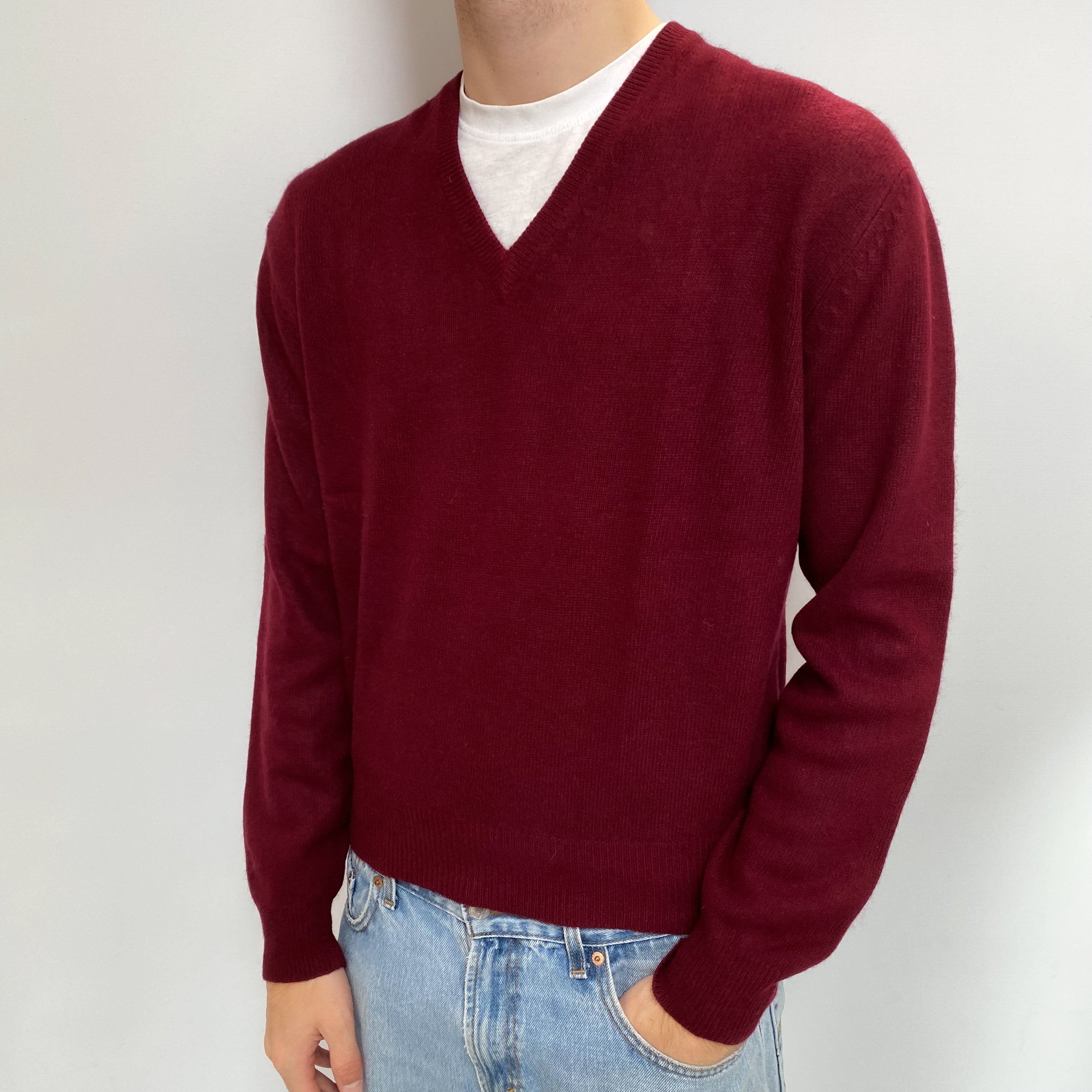Men's Burgundy Red Cashmere V Neck Jumper Large