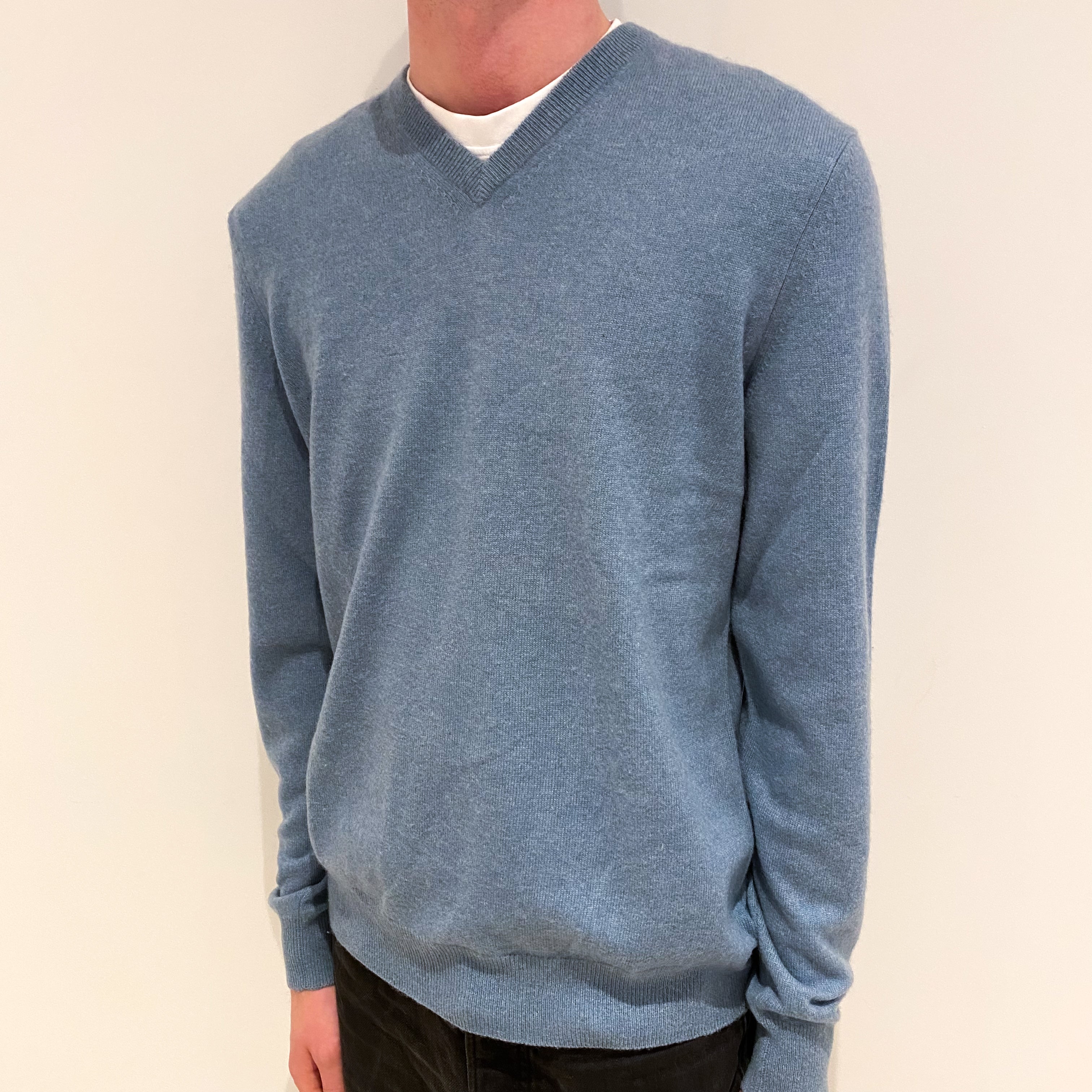 Men's Duck Egg Blue Cashmere V-Neck Jumper Small