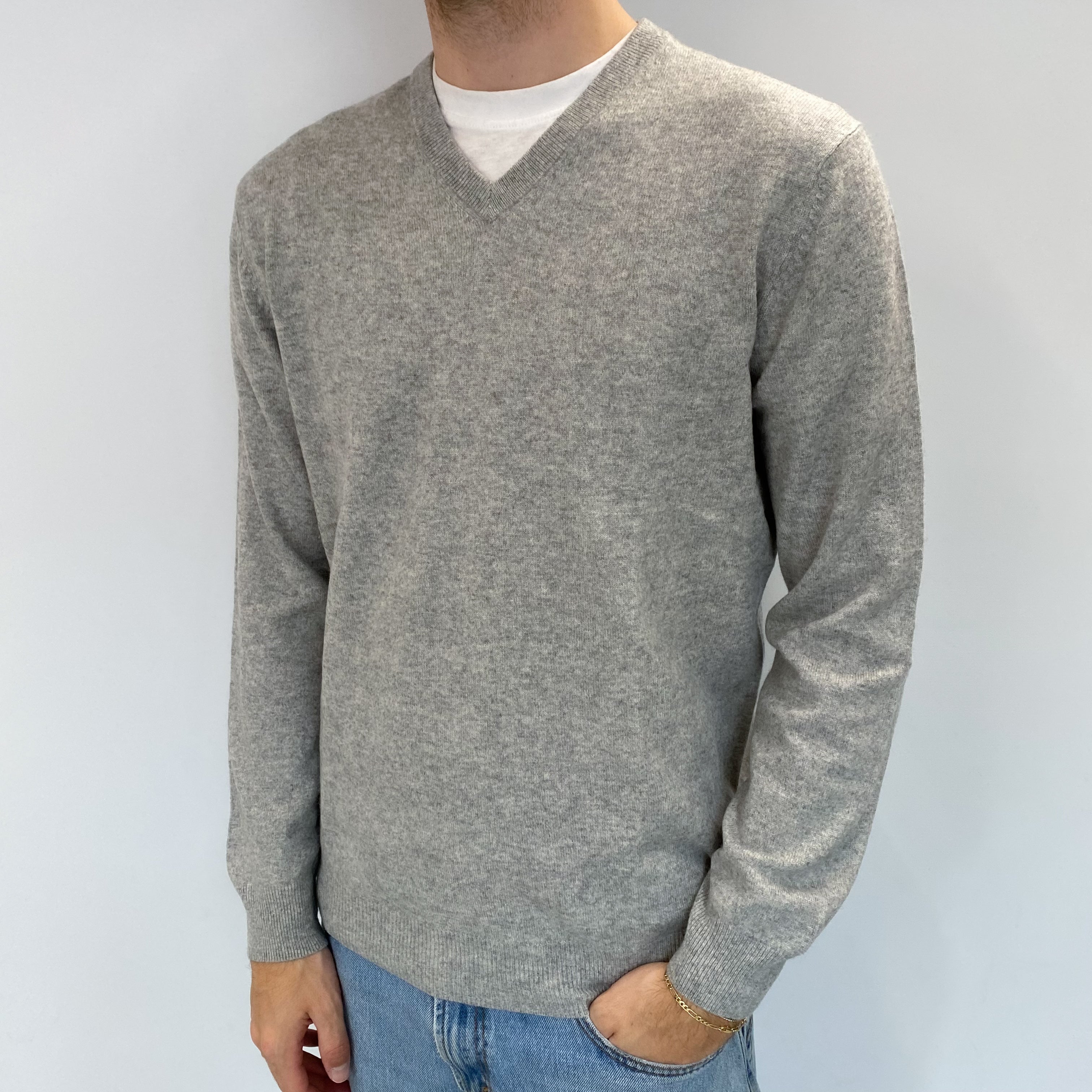 Men's Smoke Grey Cashmere V Neck Jumper Large