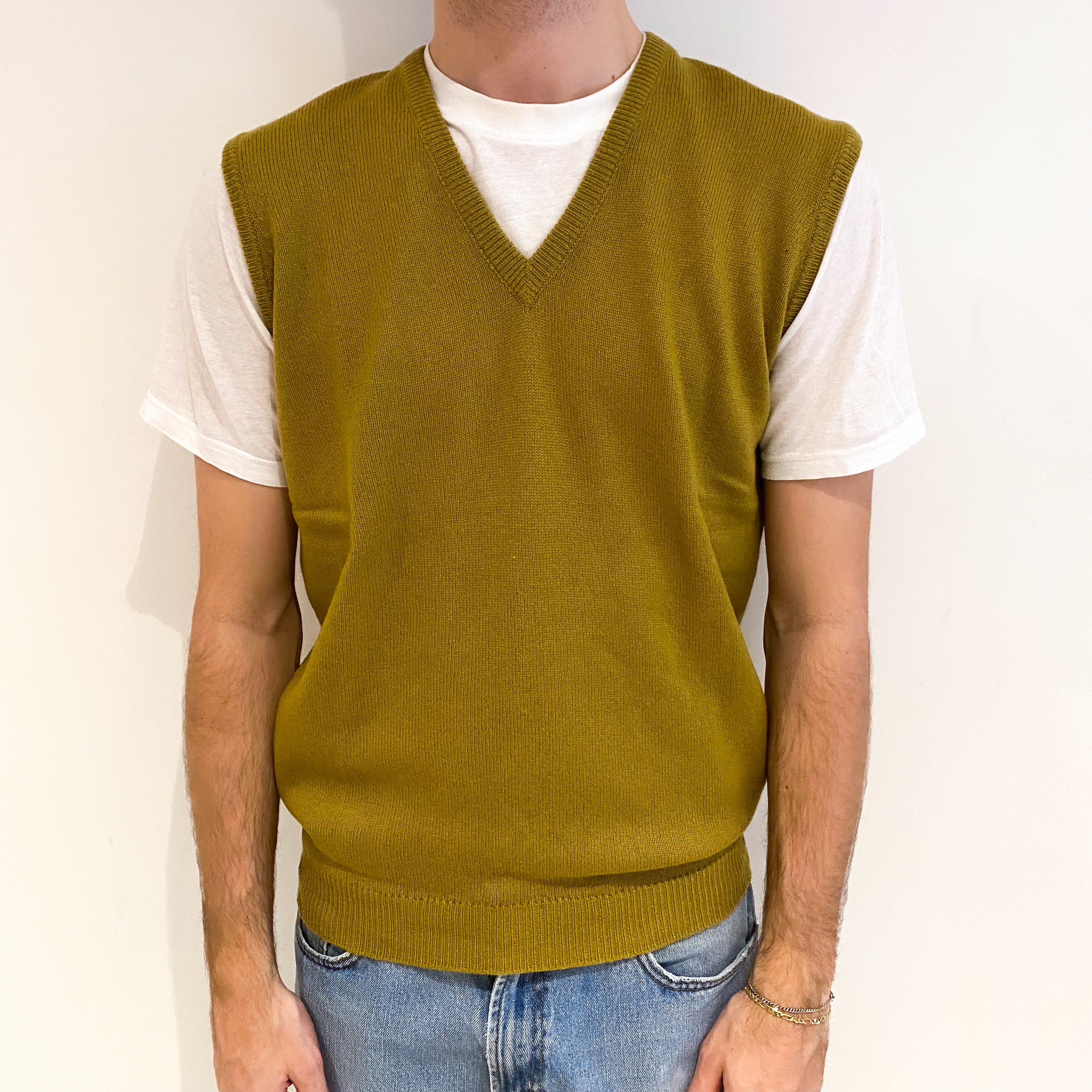 Men's Flaxen Yellow Cashmere V Neck Sleeveless Jumper Medium