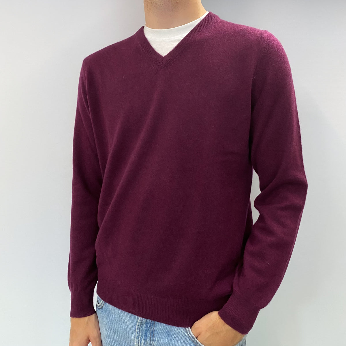 Men's Fig Purple Cashmere V Neck Jumper Large