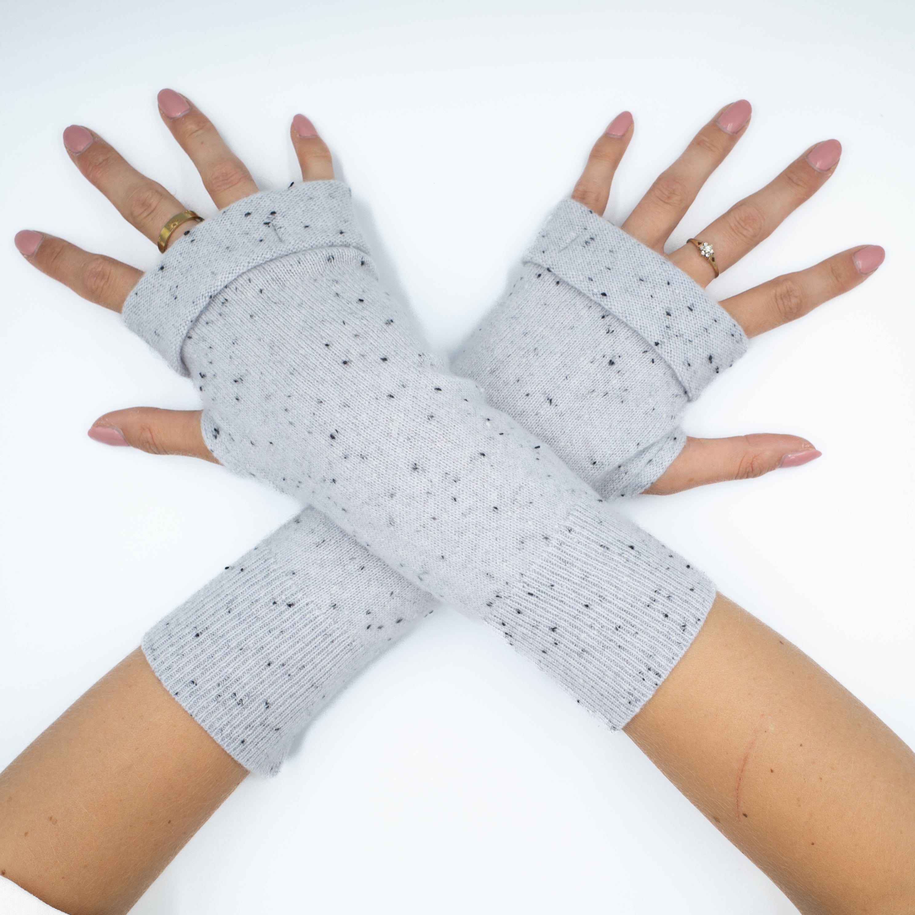 Pale Grey Flecked Fingerless Gloves