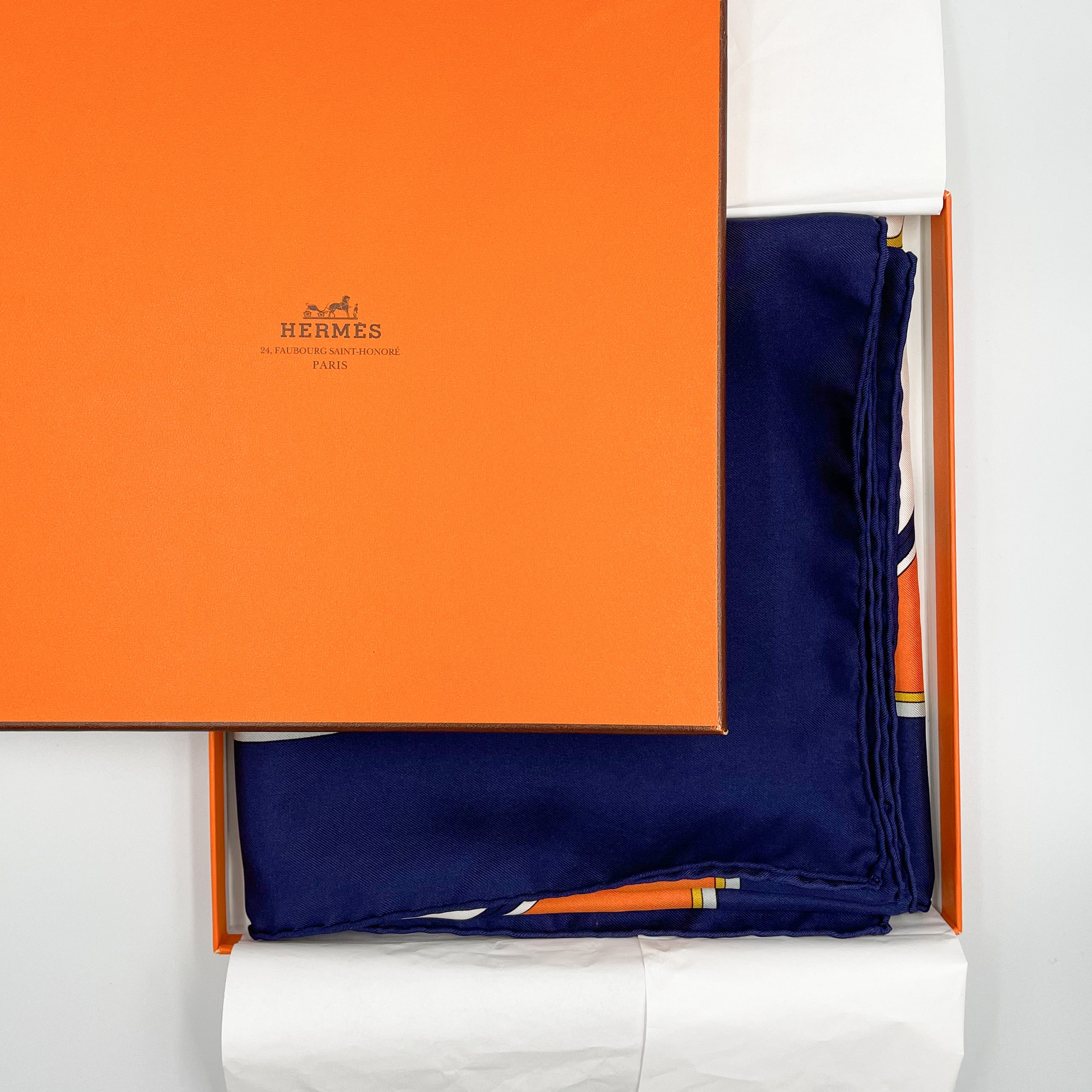 Boxed Hermes Washingon’s Carriage Designer Silk Scarf