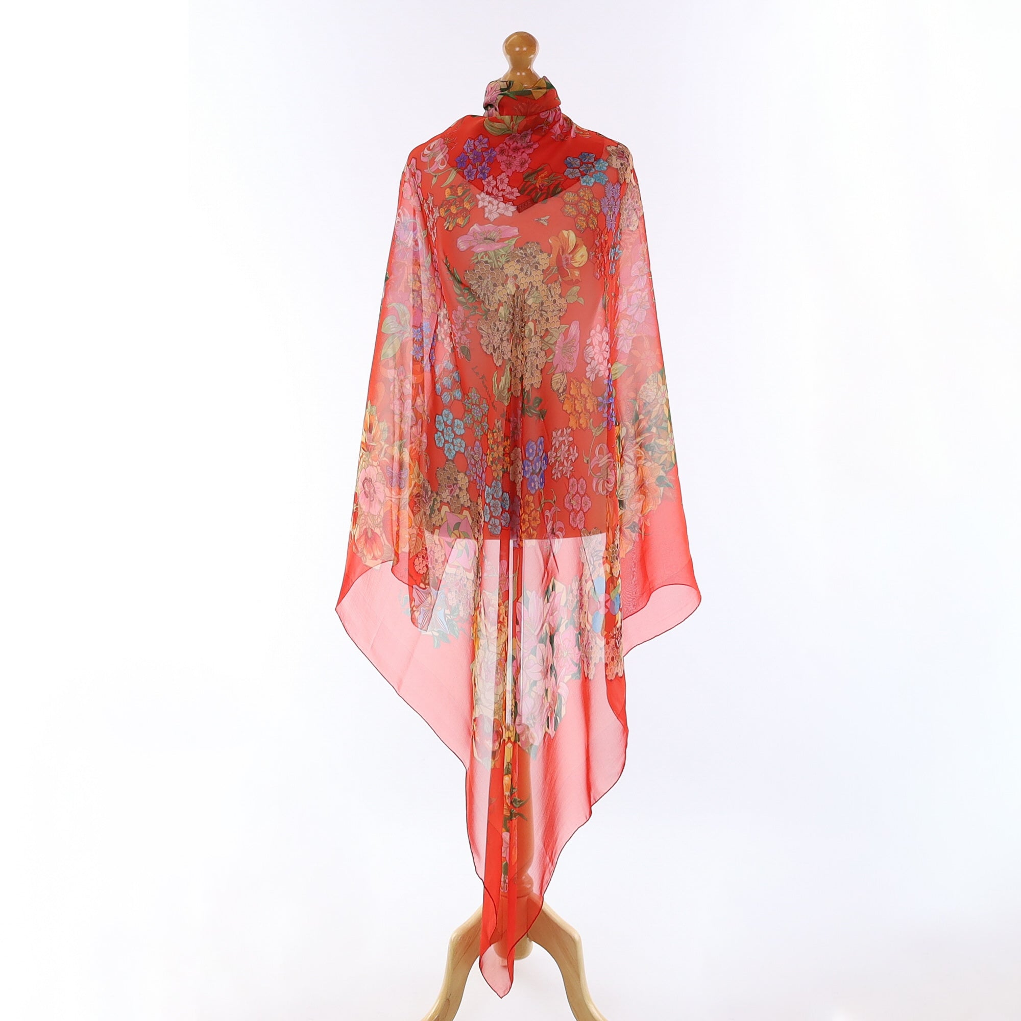 Brand New Hermès Le Festin des Abeilles Mousseline 140 Silk Scarf