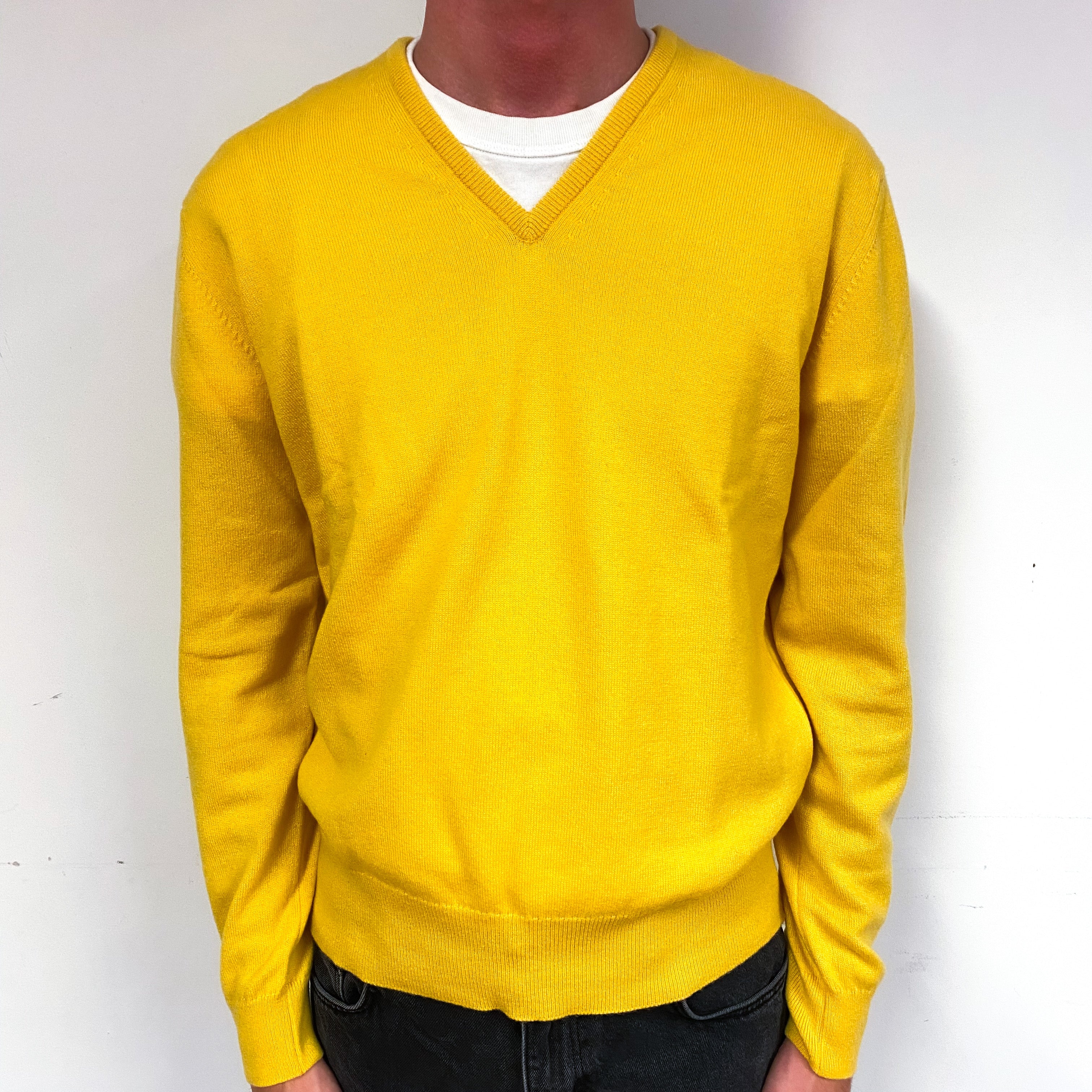 Men’s Brand New Scottish Sunset Yellow V Neck Jumper