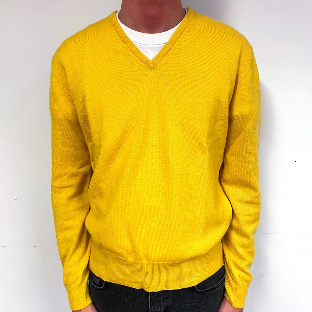 Men’s Brand New Scottish Sunset Yellow V Neck Jumper