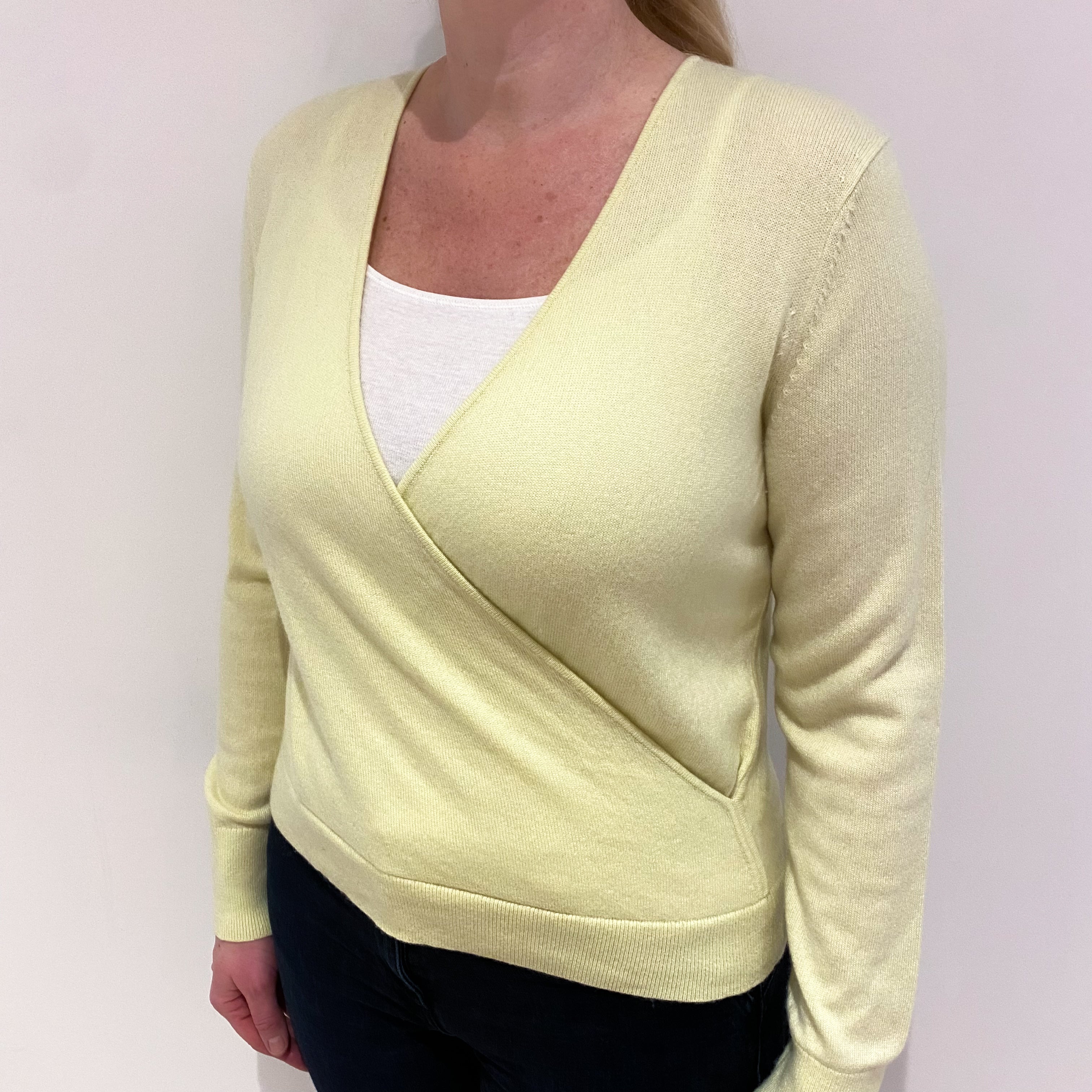 Pale Yellow Cross Over Cashmere V-Neck Jumper Large