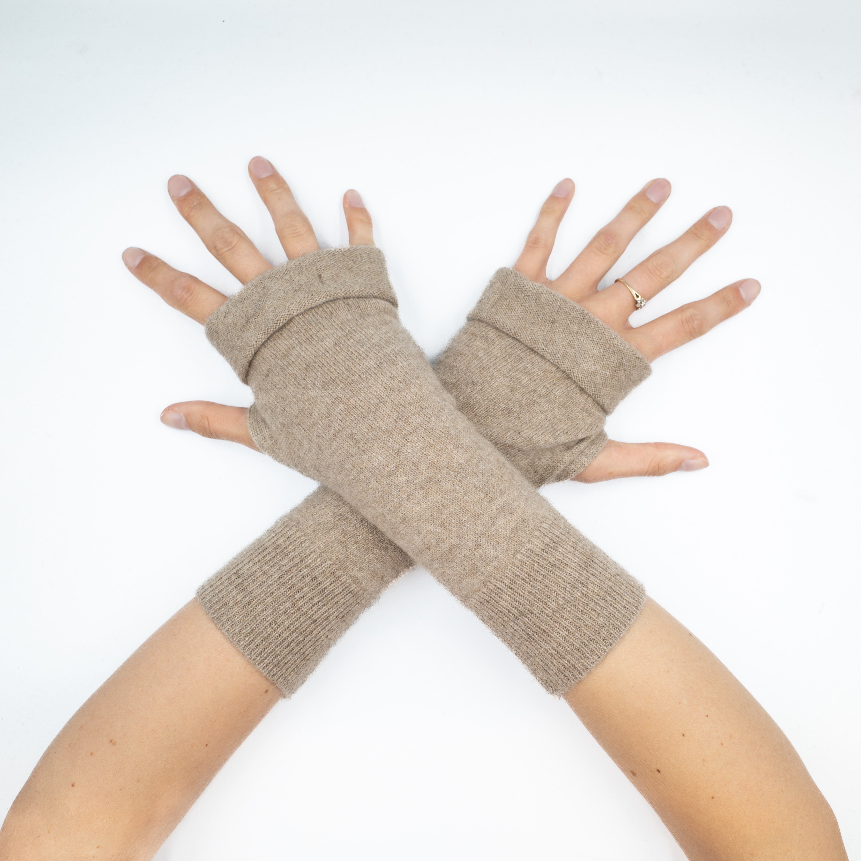 Oatmeal Grey Fingerless Gloves