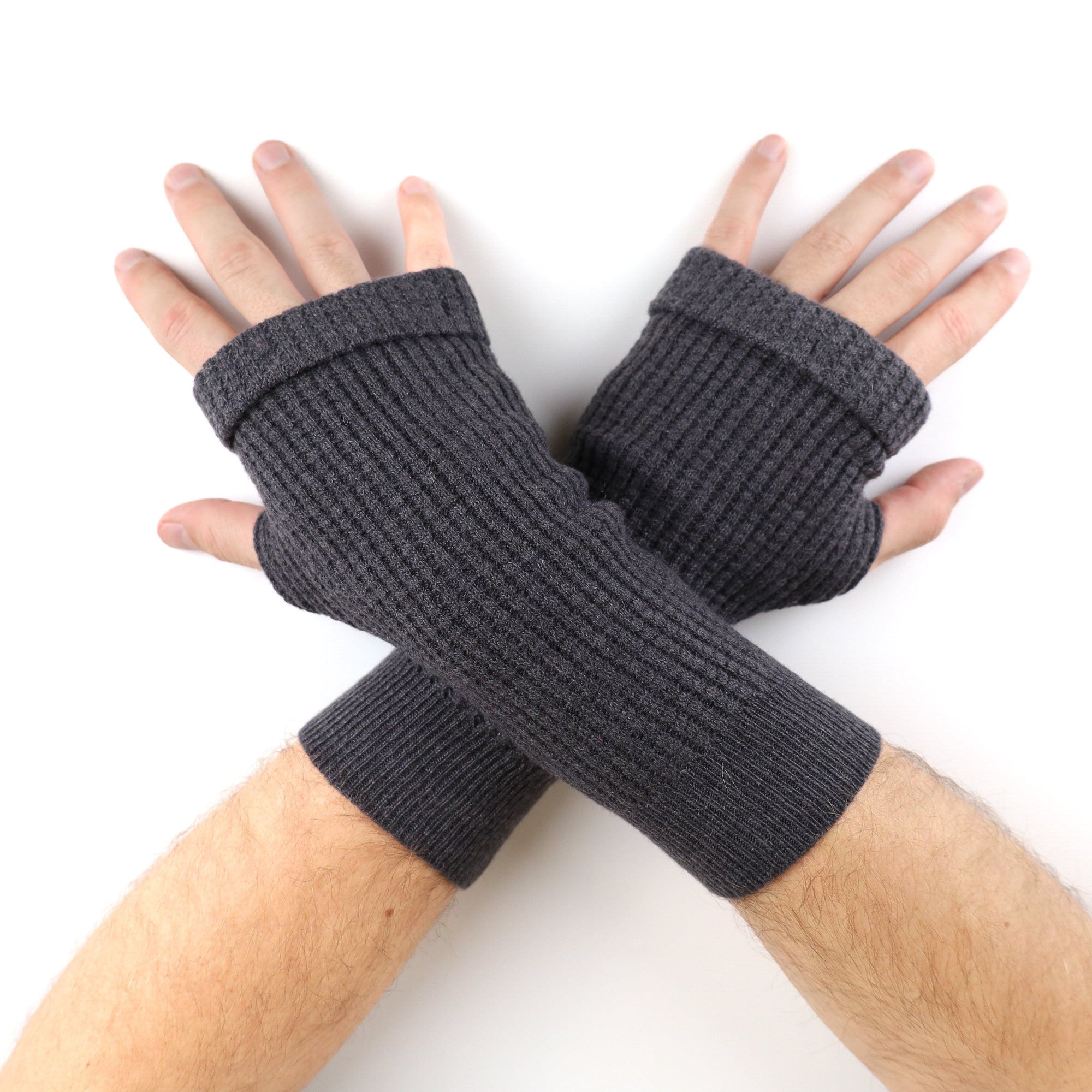 Men's Grey Waffle Design Fingerless Gloves