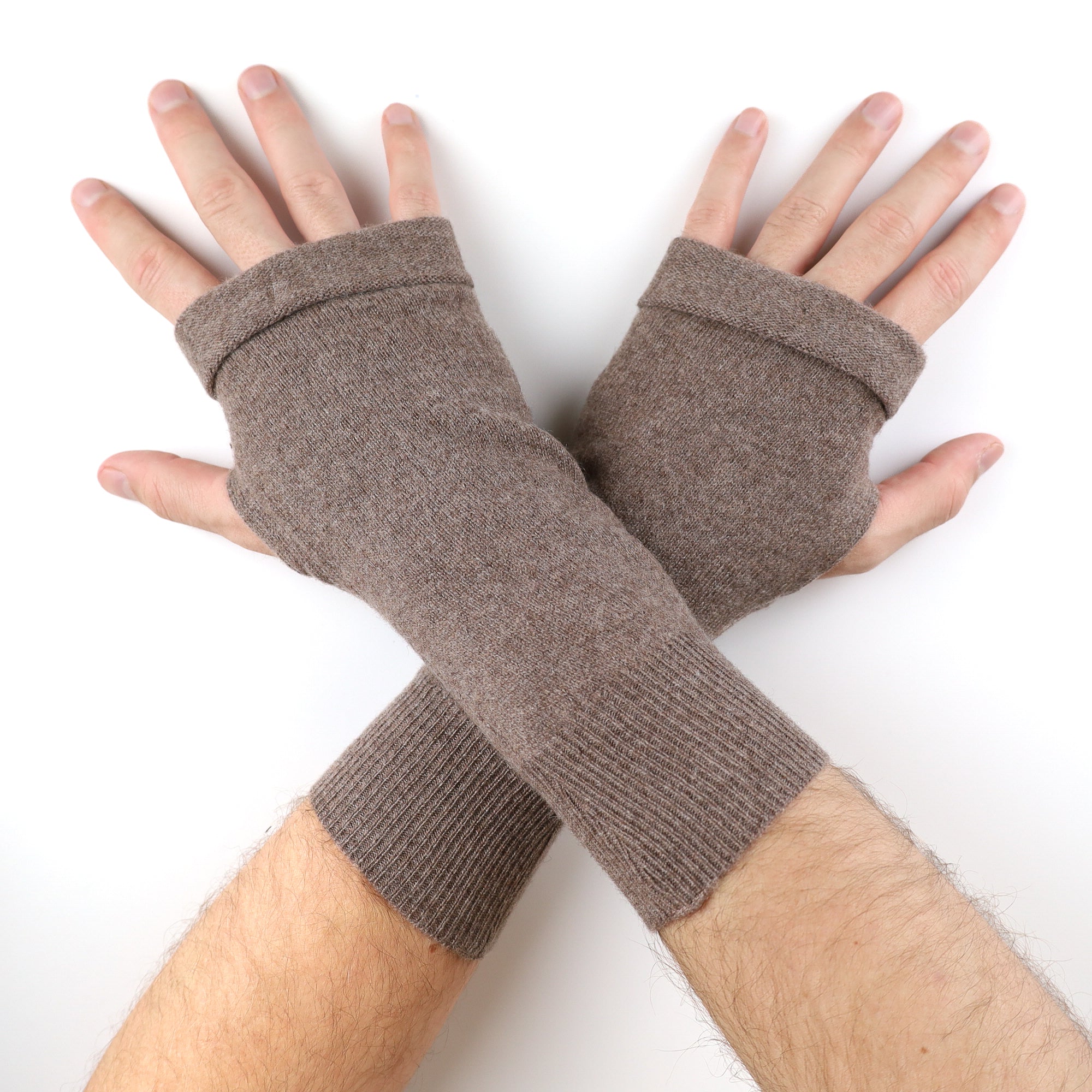 Men’s Peppercorn Brown Fingerless Gloves