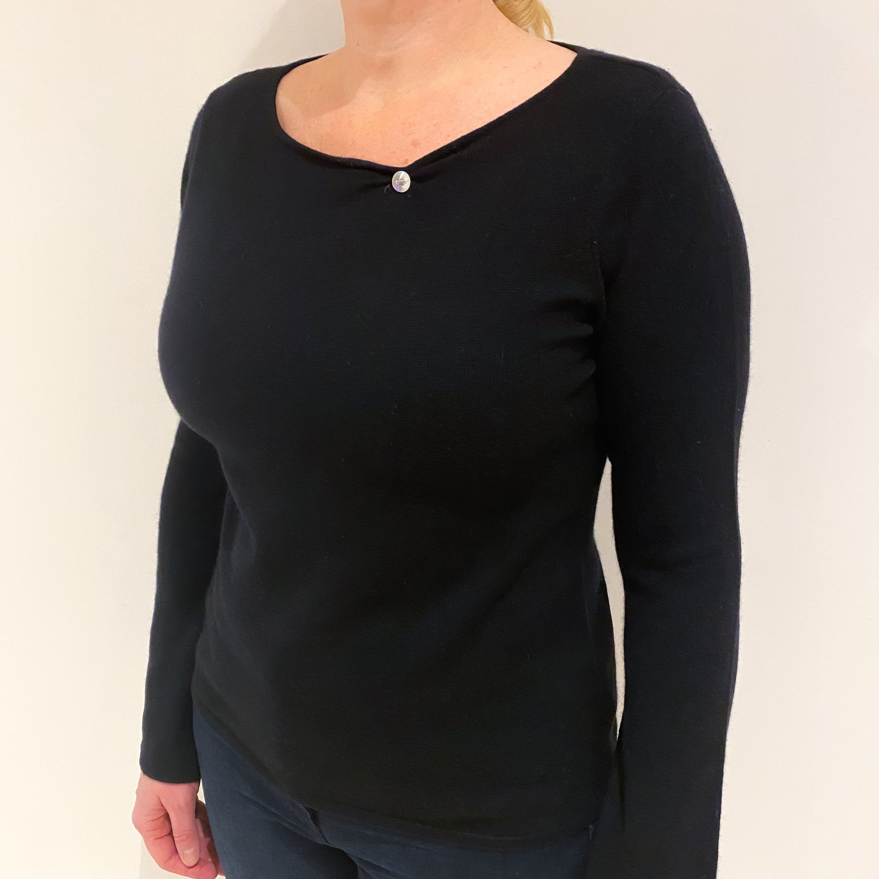 Black Cashmere Boat Neck Jumper Large