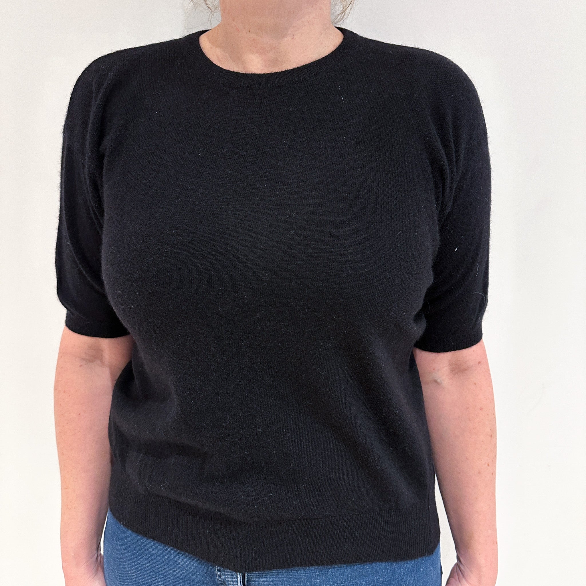 Black Cashmere Short Sleeved Jumper Large