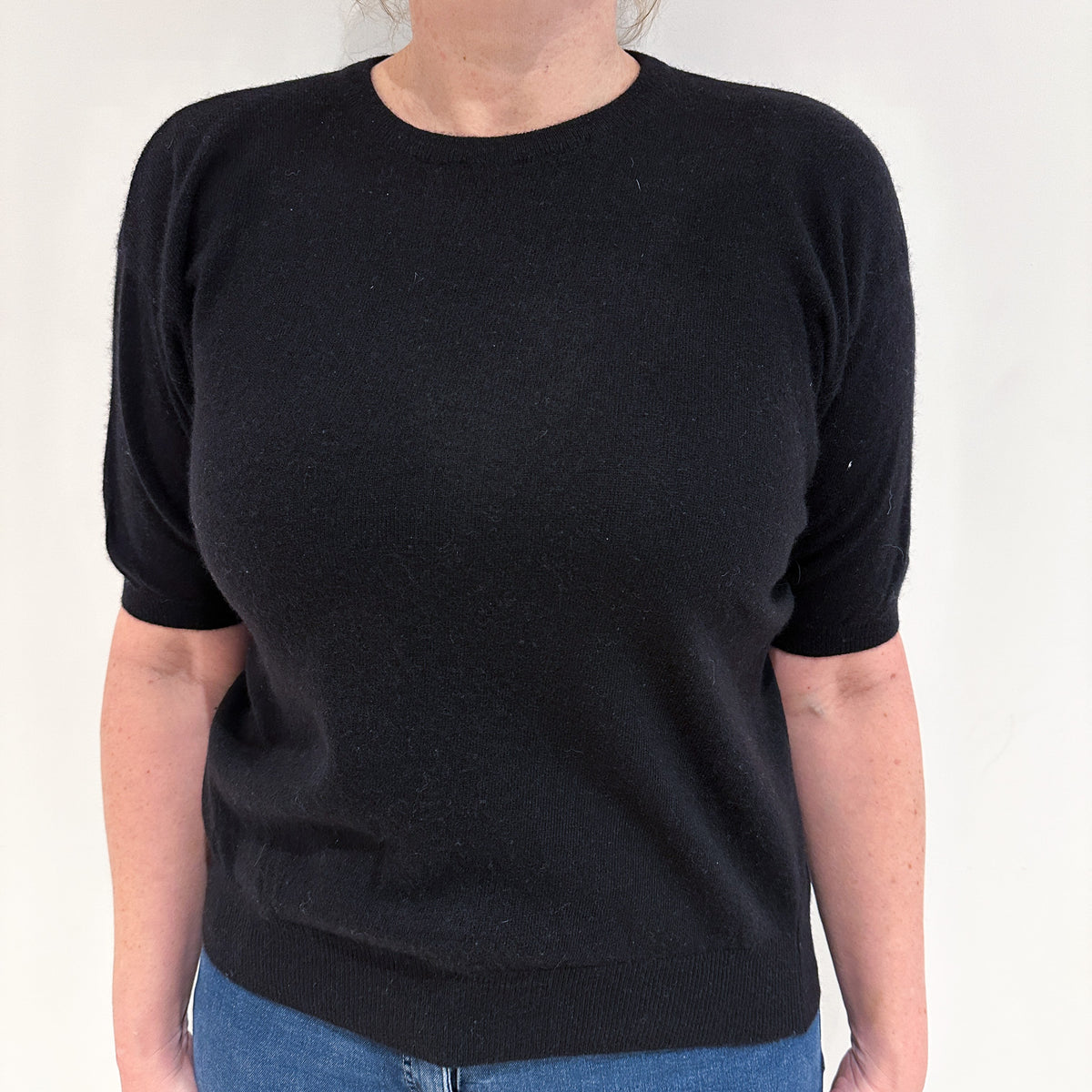 Black Cashmere Short Sleeved Jumper Large