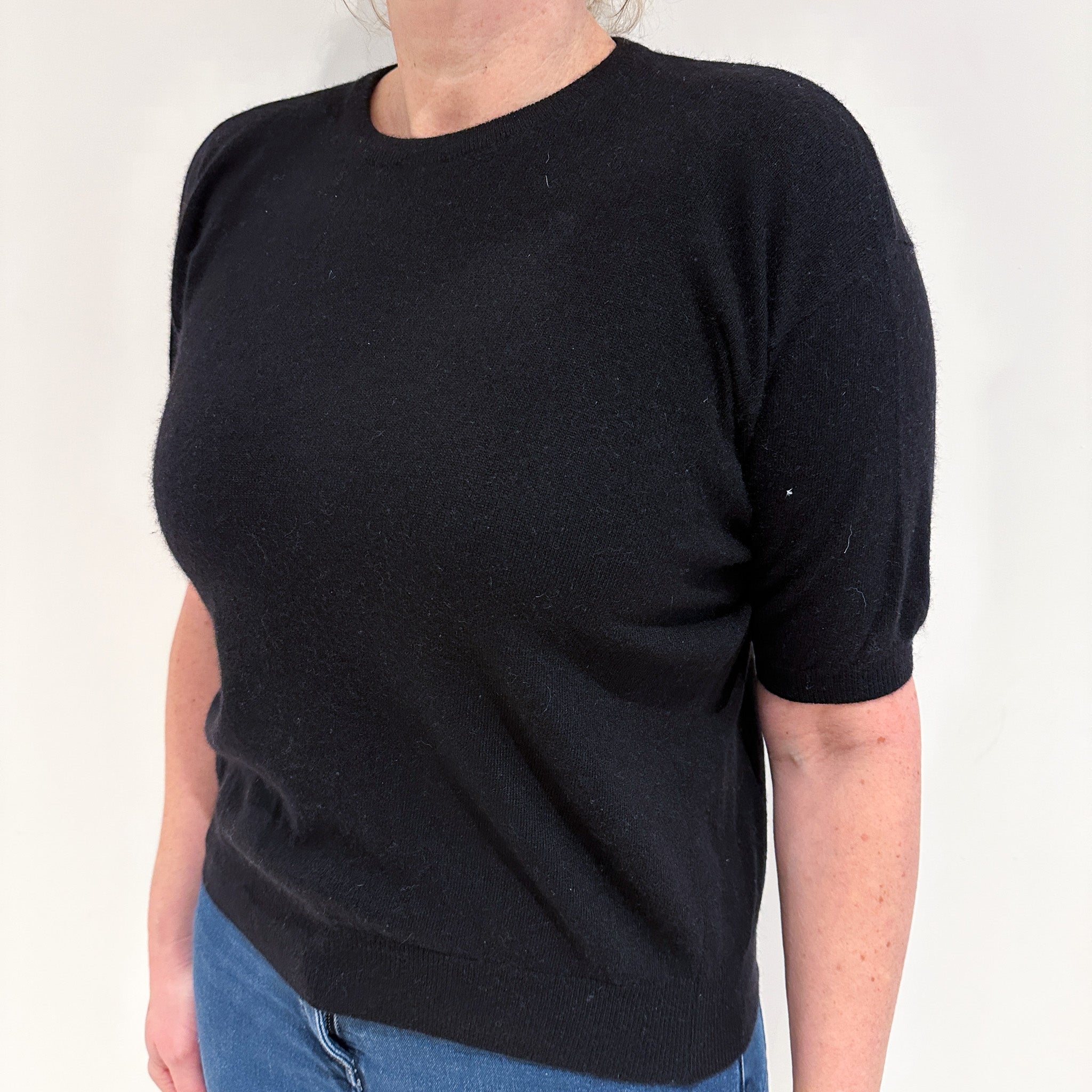 Black Cashmere Short Sleeved Jumper Large