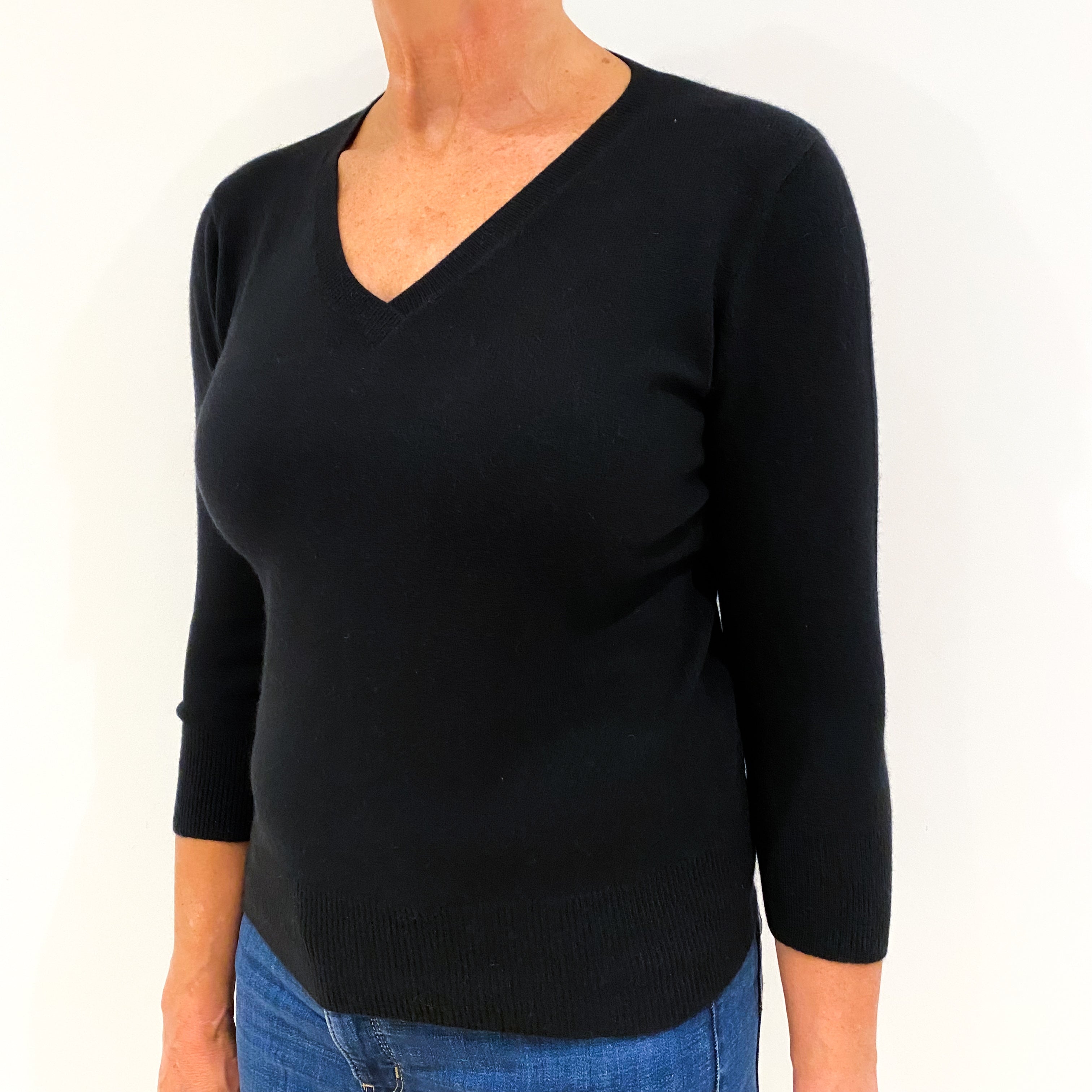 Black 3/4 Sleeved Cashmere V-Neck Jumper Medium