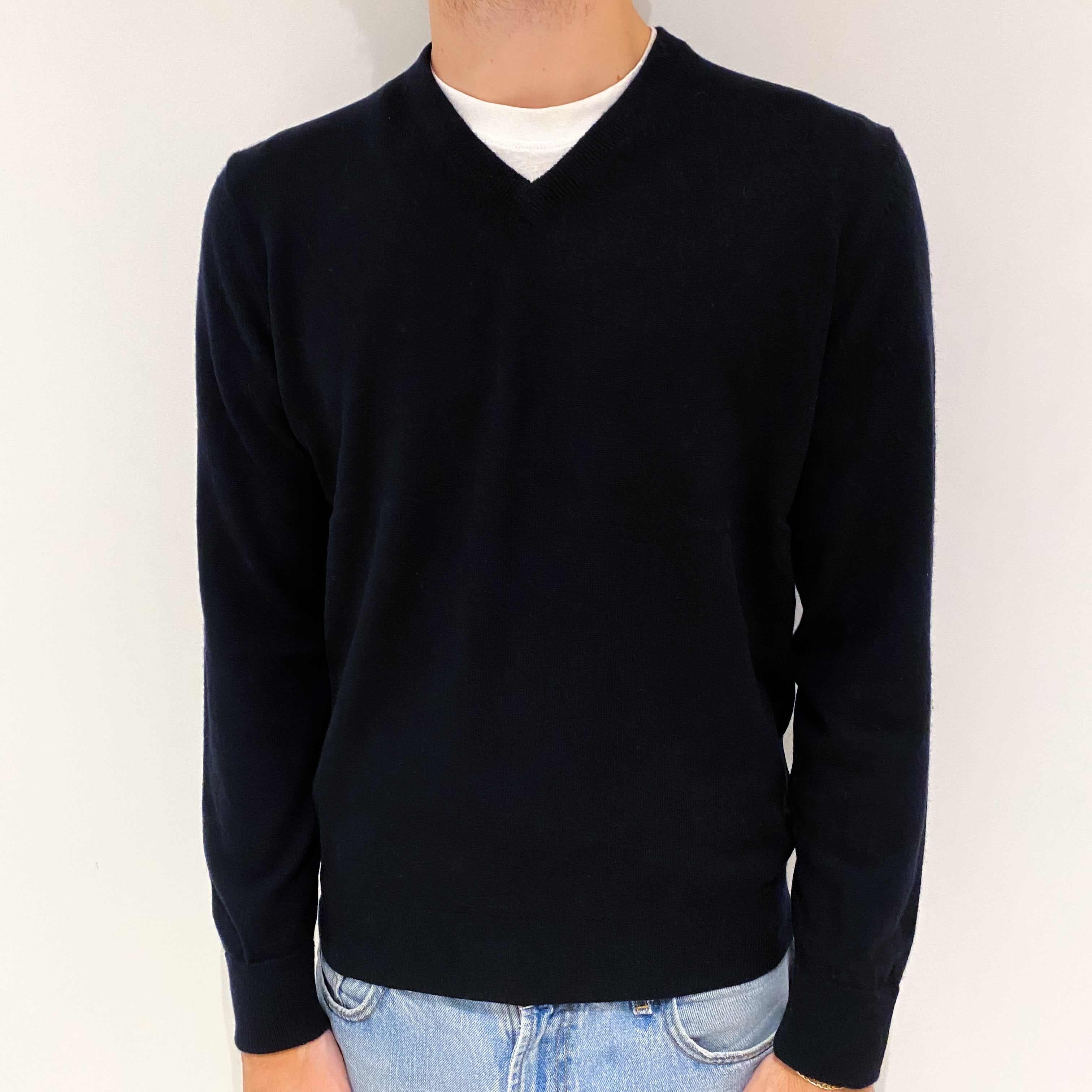 Men's Dark Navy Cashmere V-Neck Jumper Large