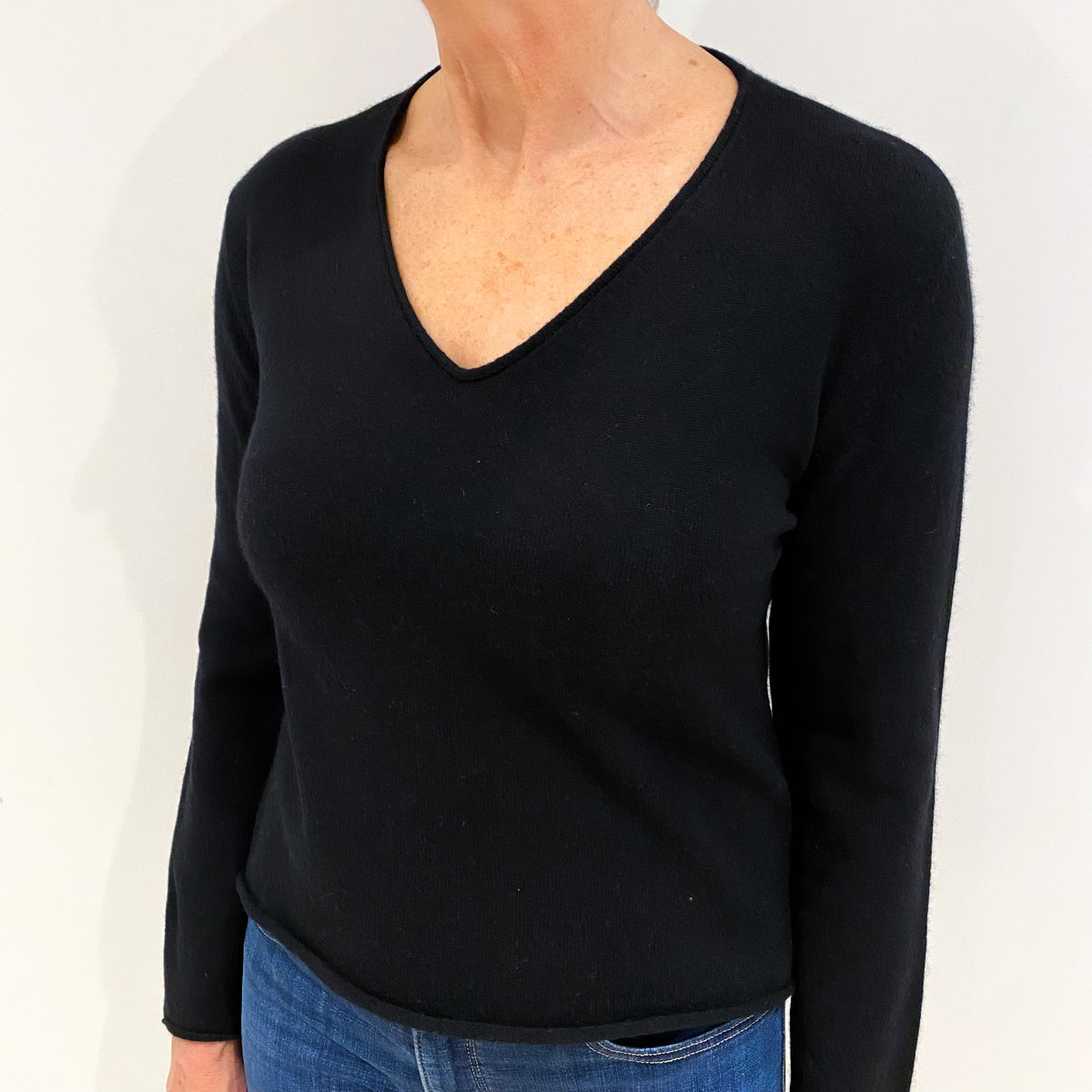 Black Cashmere V Neck Jumper Medium