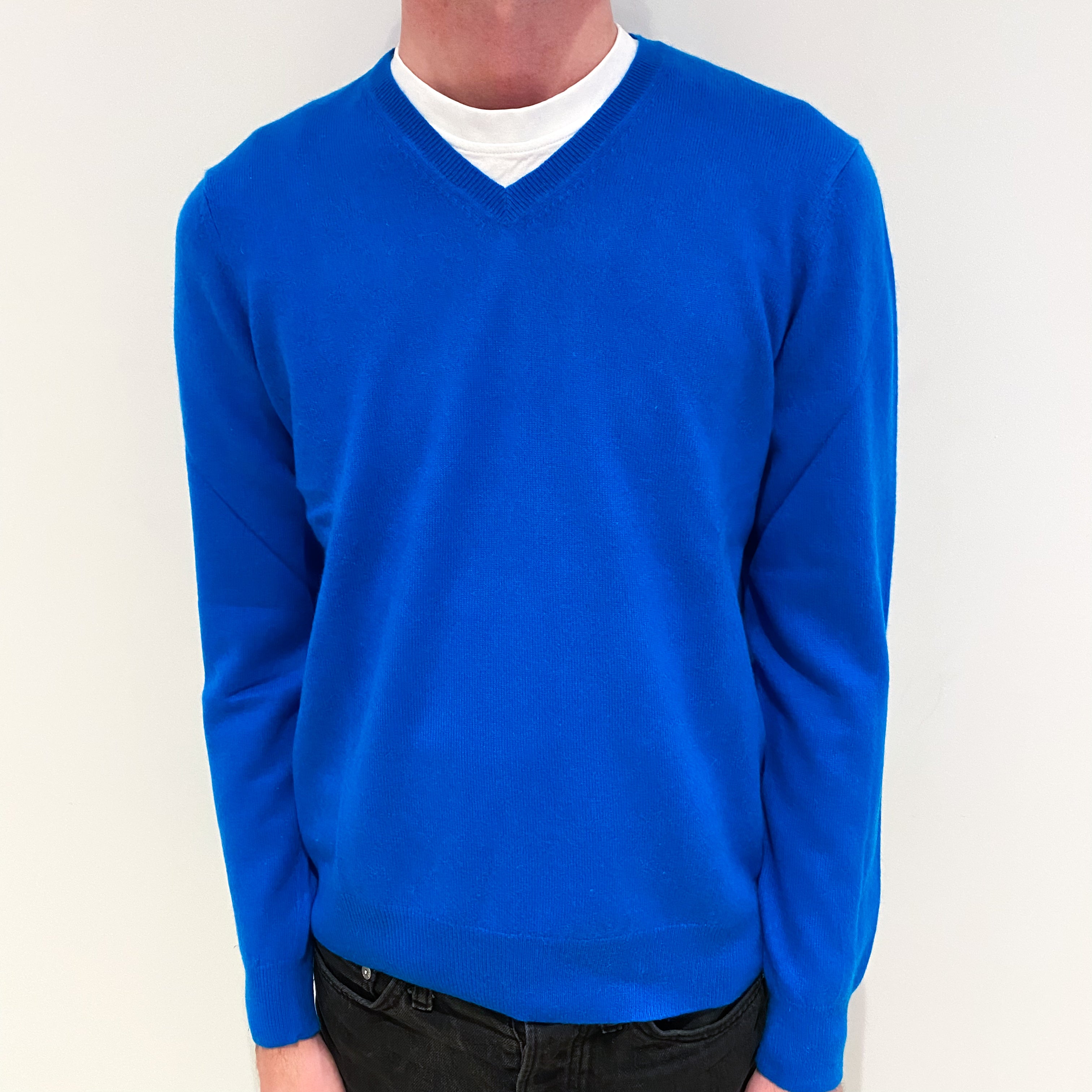 Men's Bright Peacock Blue Cashmere V-Neck Jumper Small
