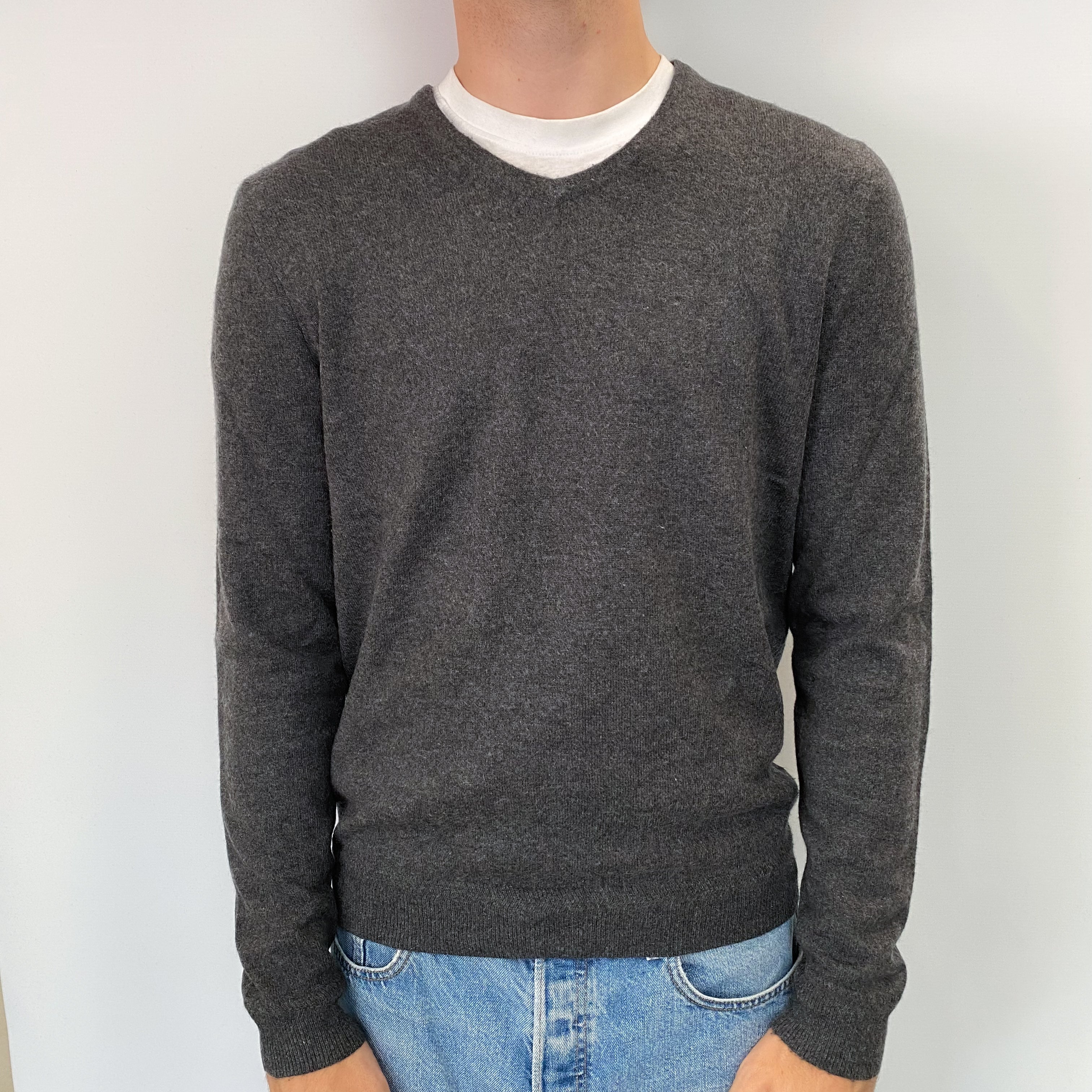Men's Charcoal Grey Cashmere V Neck Jumper Medium