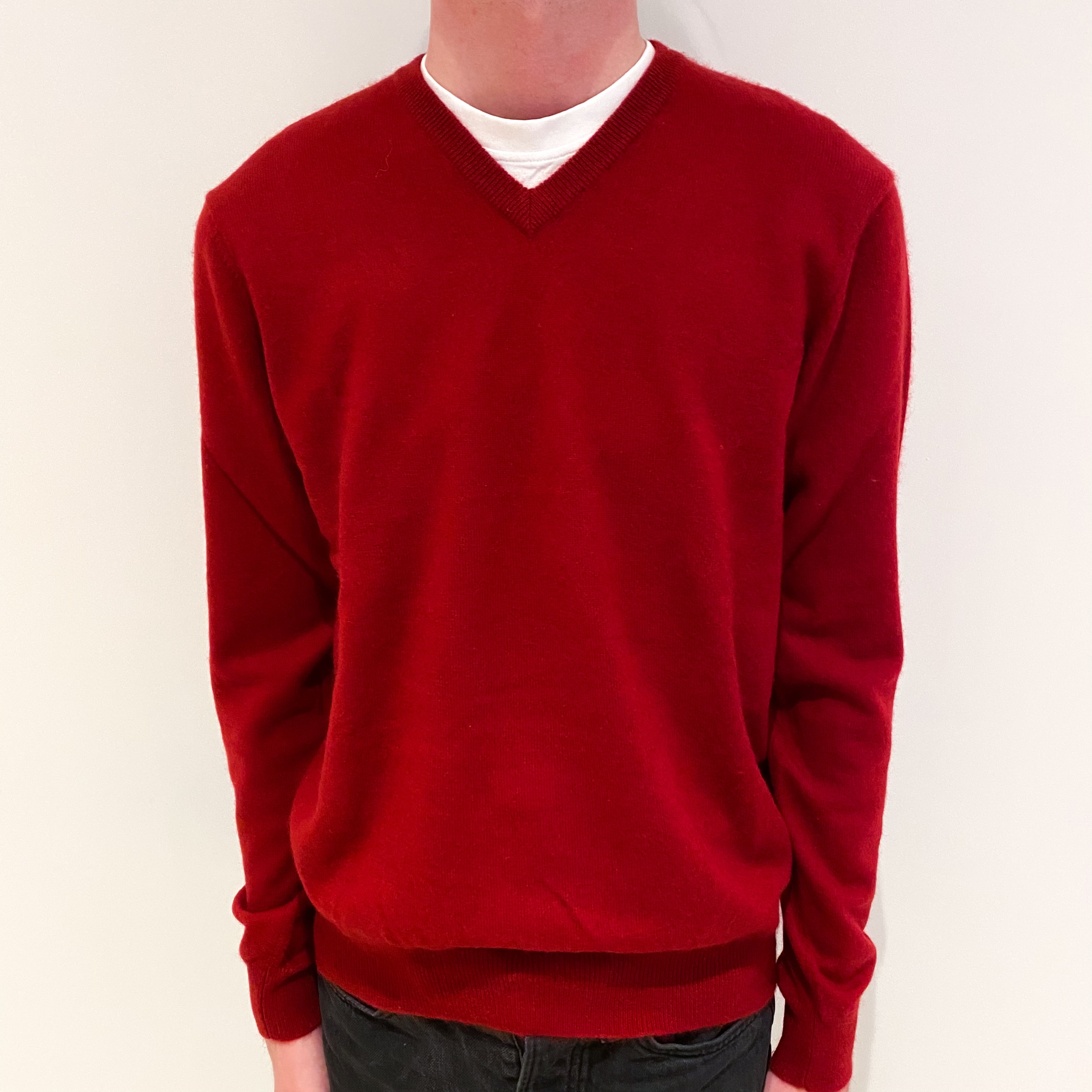 Men's Crimson Red Cashmere V-Neck Jumper Small