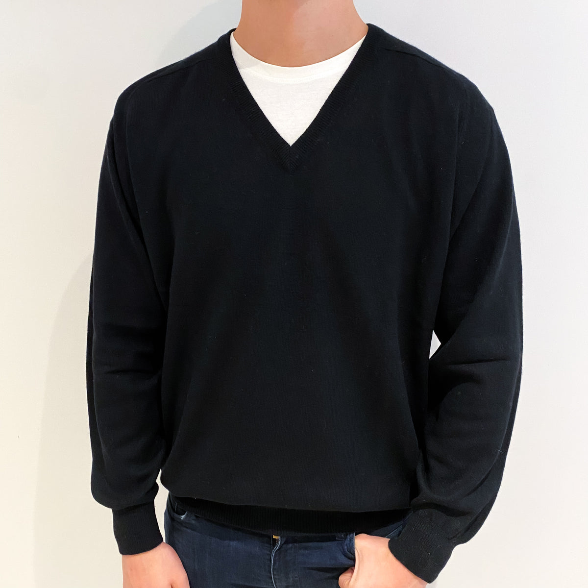 Men's Black Cashmere V Neck Jumper XXL