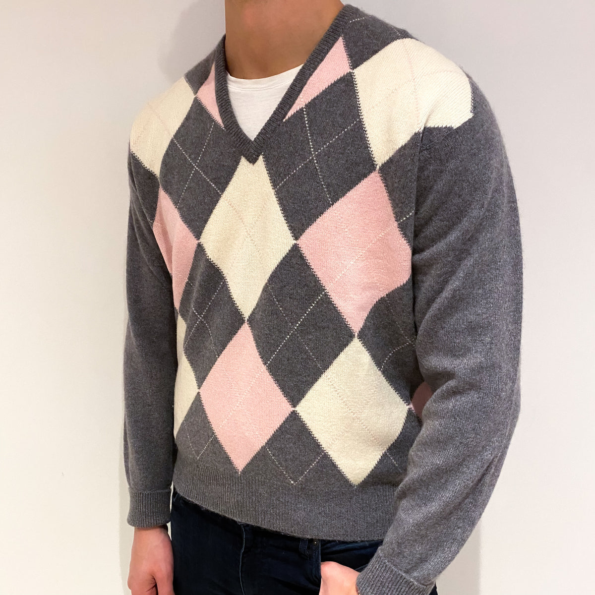 Men's Scottish Smoke Grey Patterned Cashmere V Neck Jumper XL