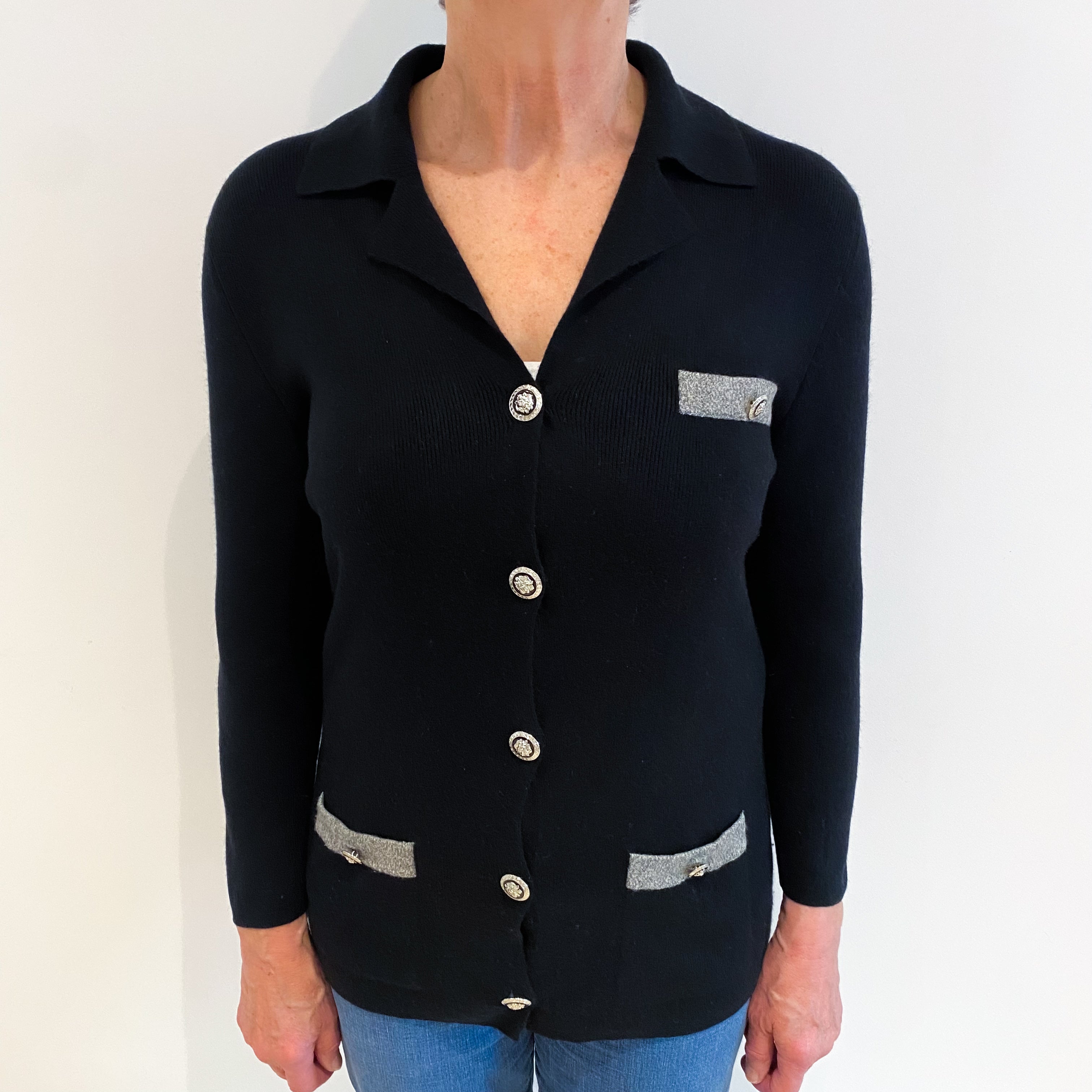 Black Heavy Knit Cashmere Collared Cardigan with Pockets Medium