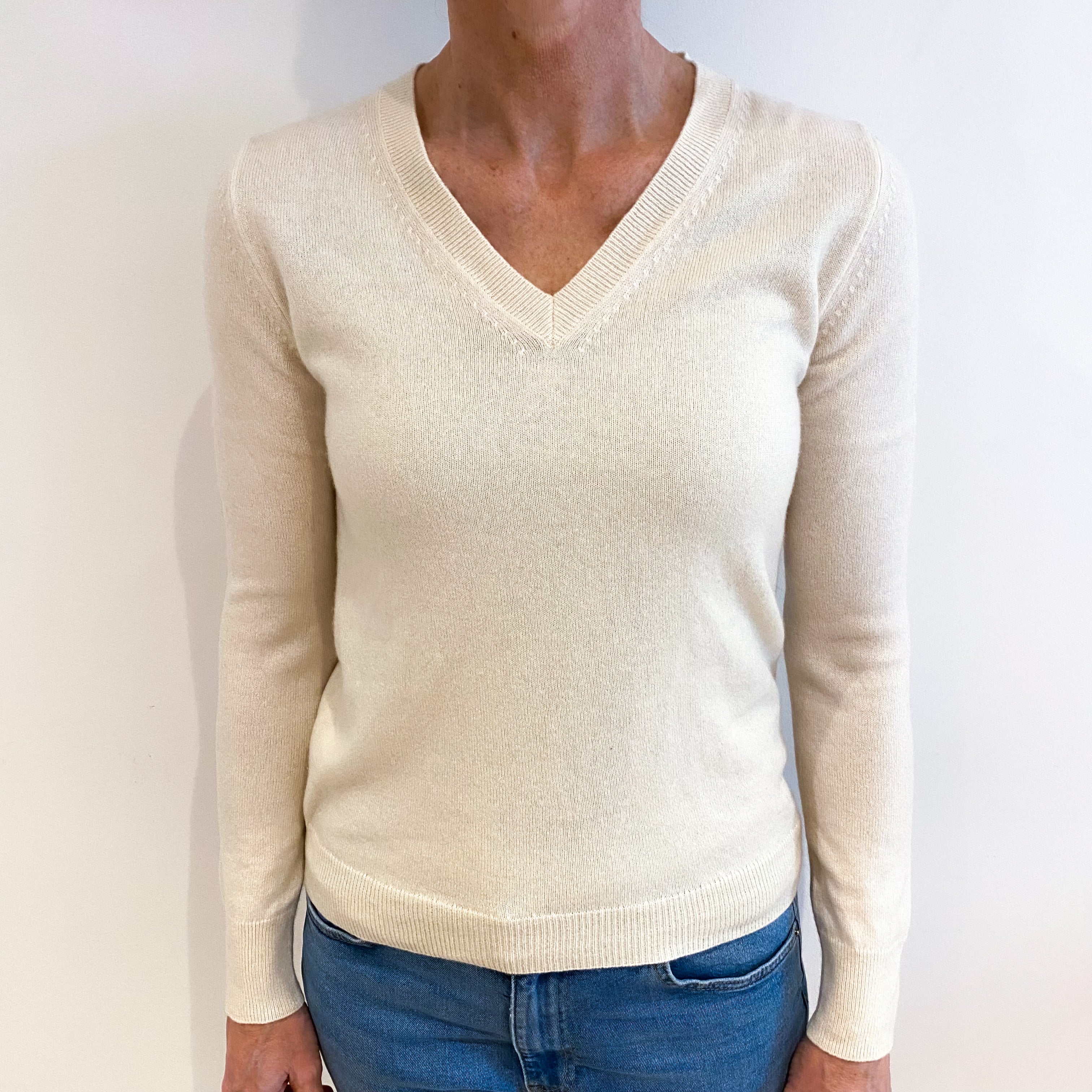 Vanilla Cream Cashmere V Neck Jumper Small
