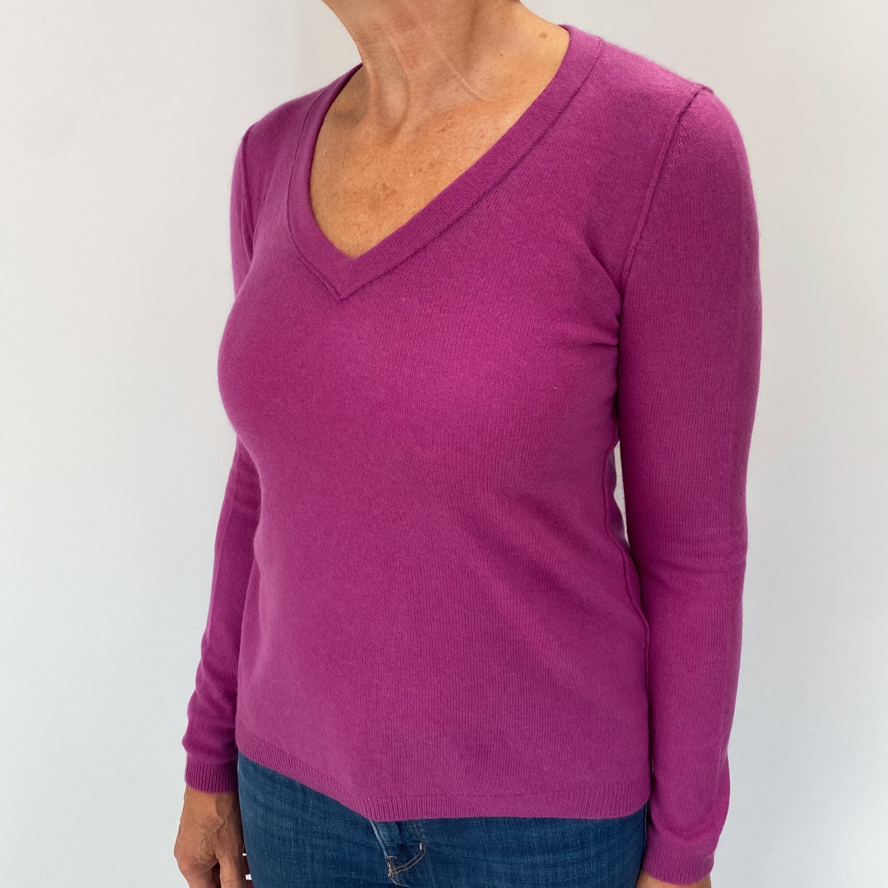 Magenta Purple Cashmere V Neck Jumper Medium