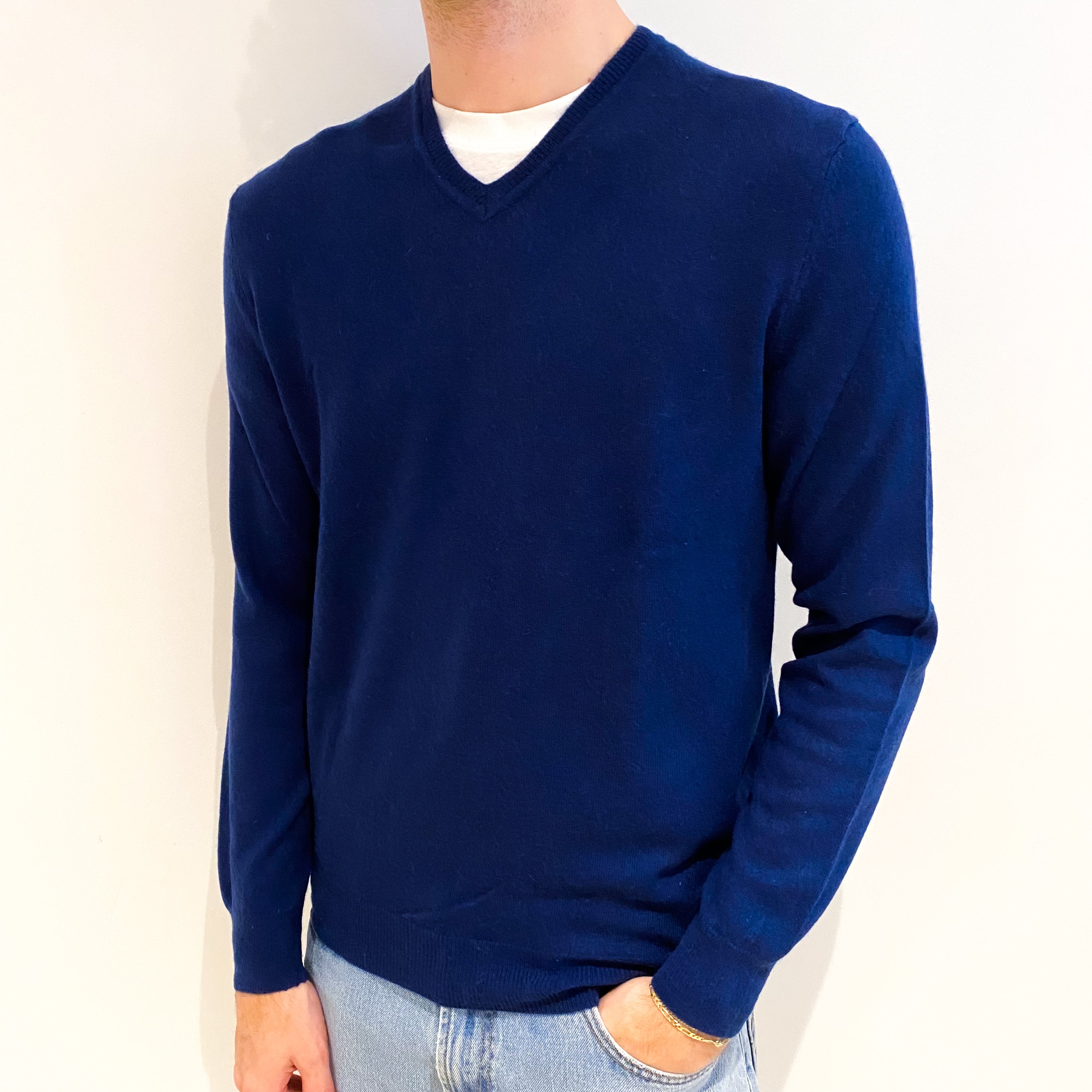 Men's French Navy Cashmere V Neck Jumper Medium