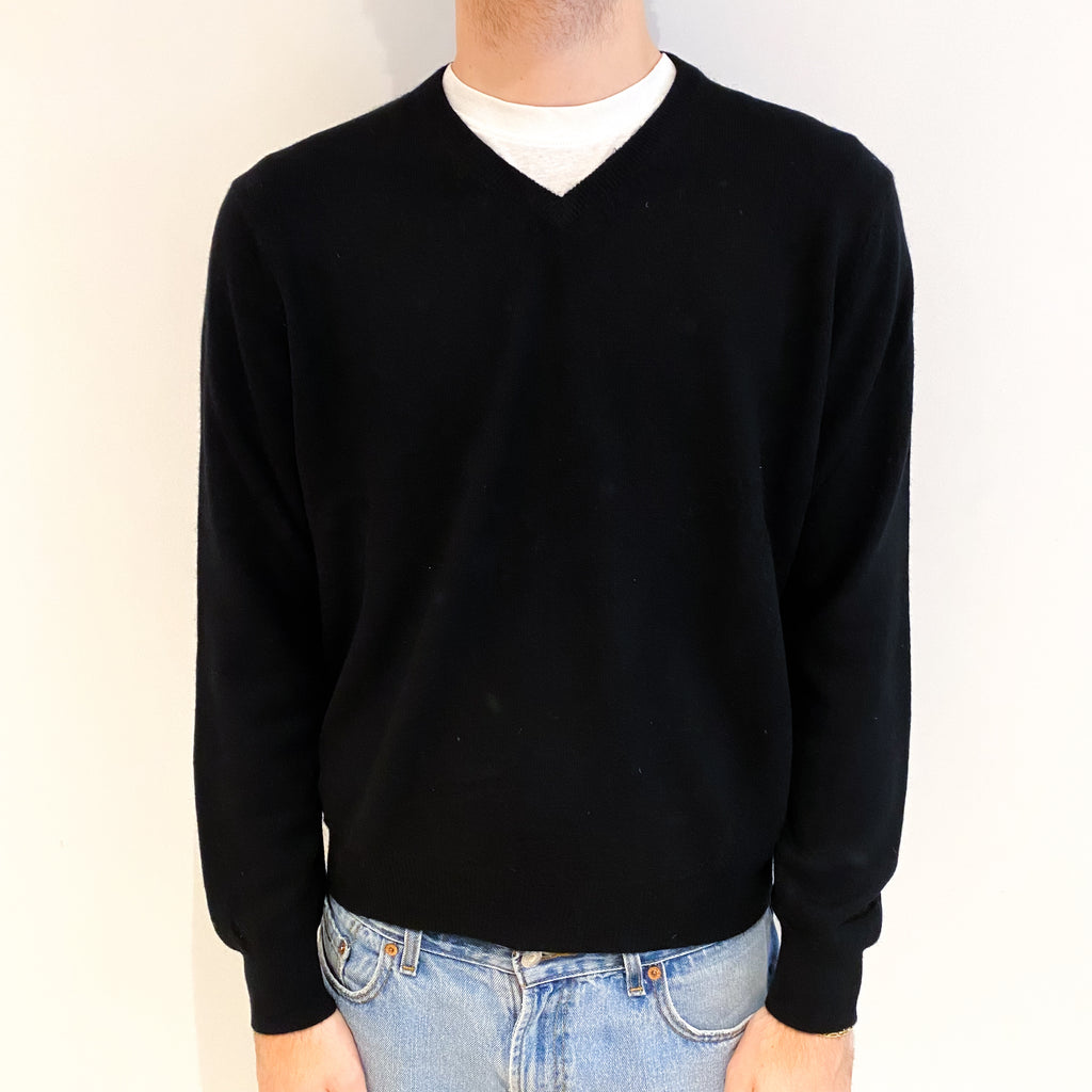 Men's Black Cashmere V Neck Jumper Large