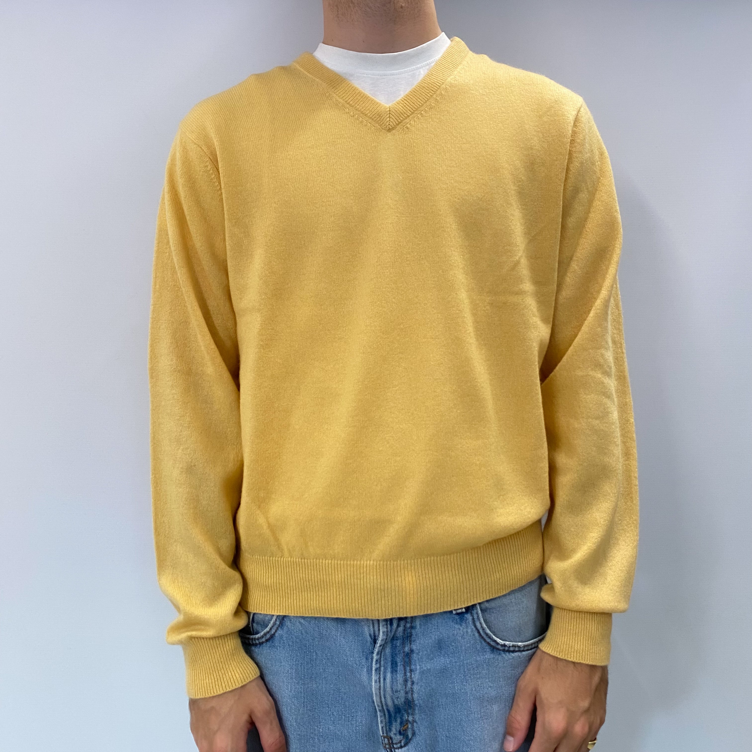 Men's Custard Yellow Cashmere V Neck Jumper Large
