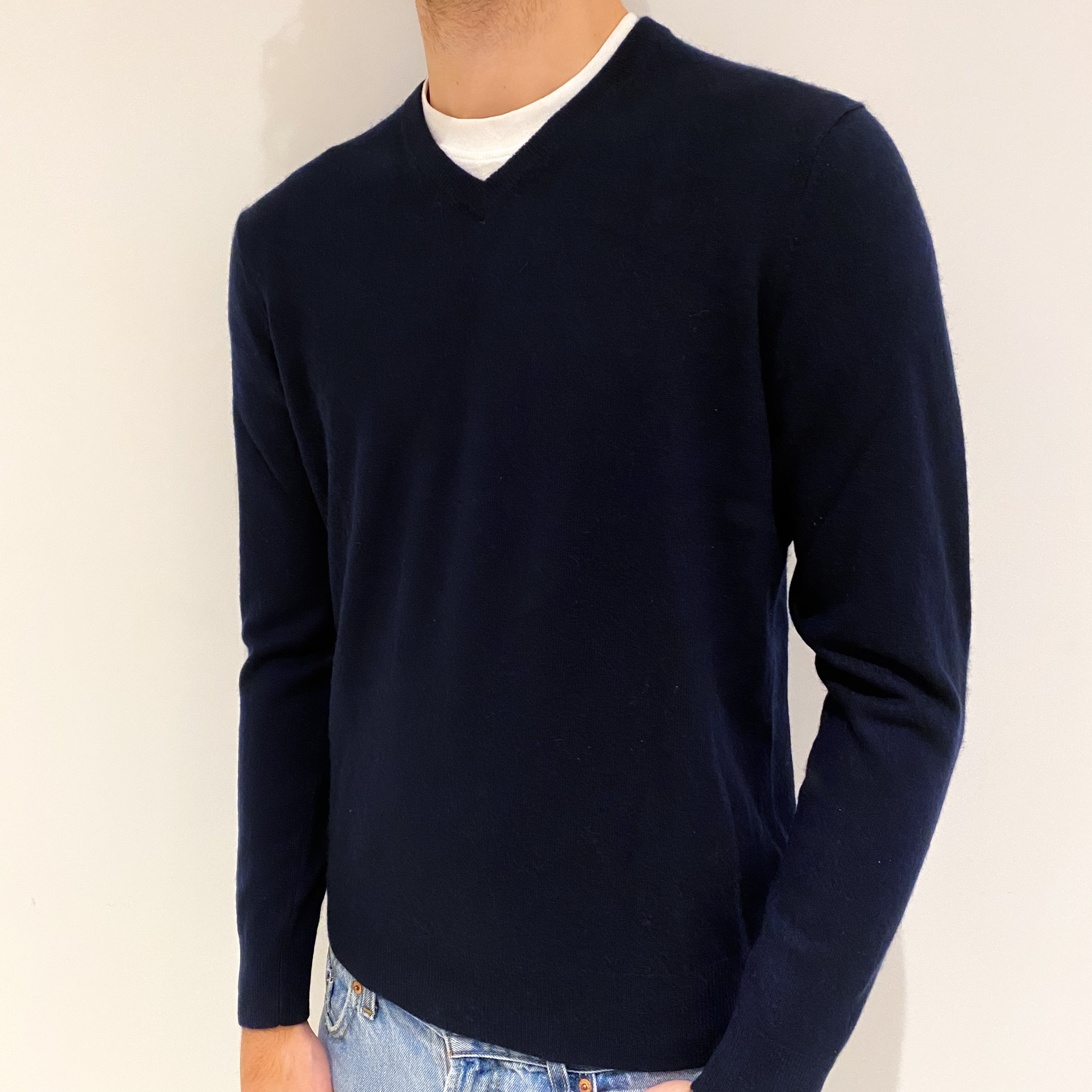 Men's Dark Navy Blue Cashmere V Neck Jumper Large
