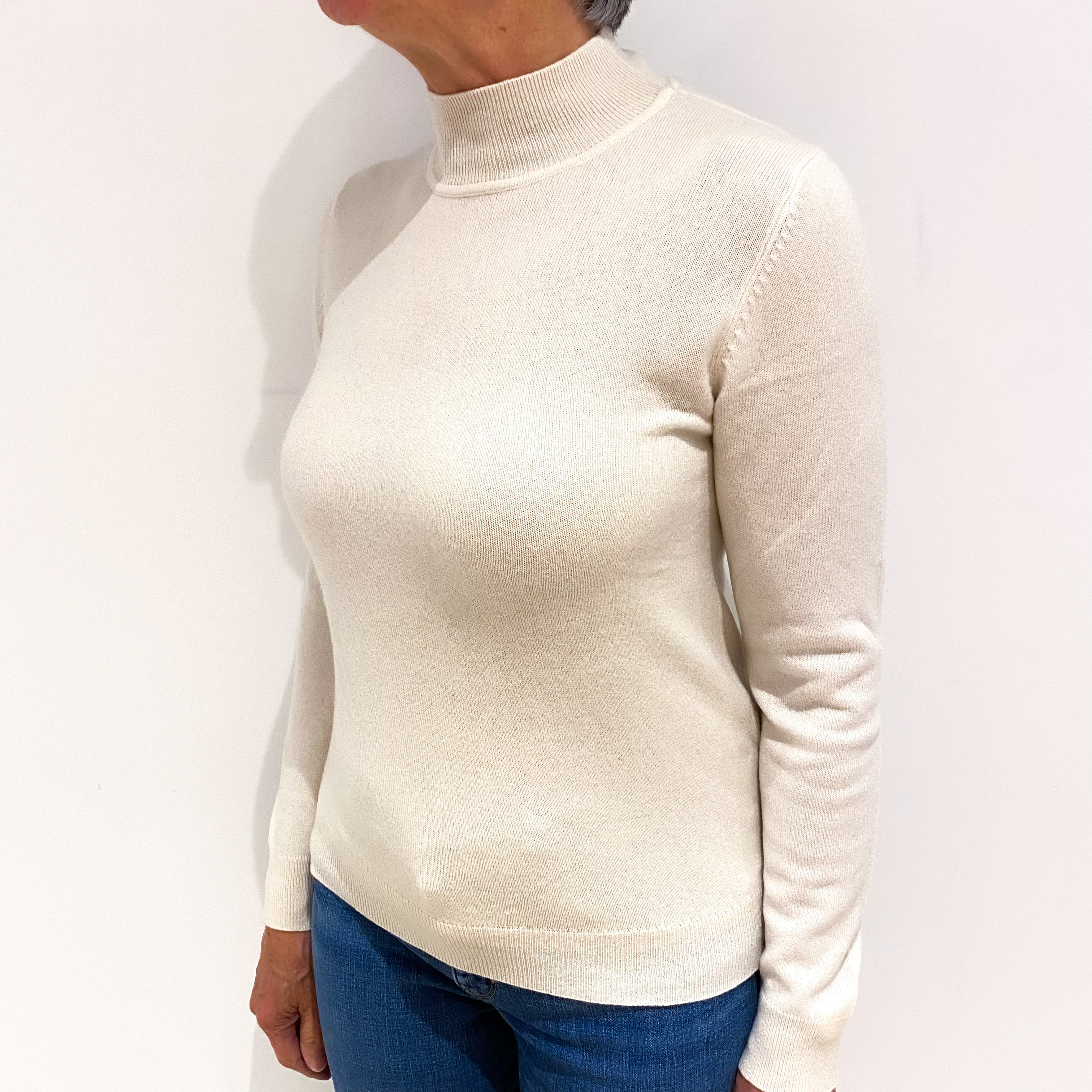 Vanilla Cream Cashmere Turtle Neck Jumper Medium
