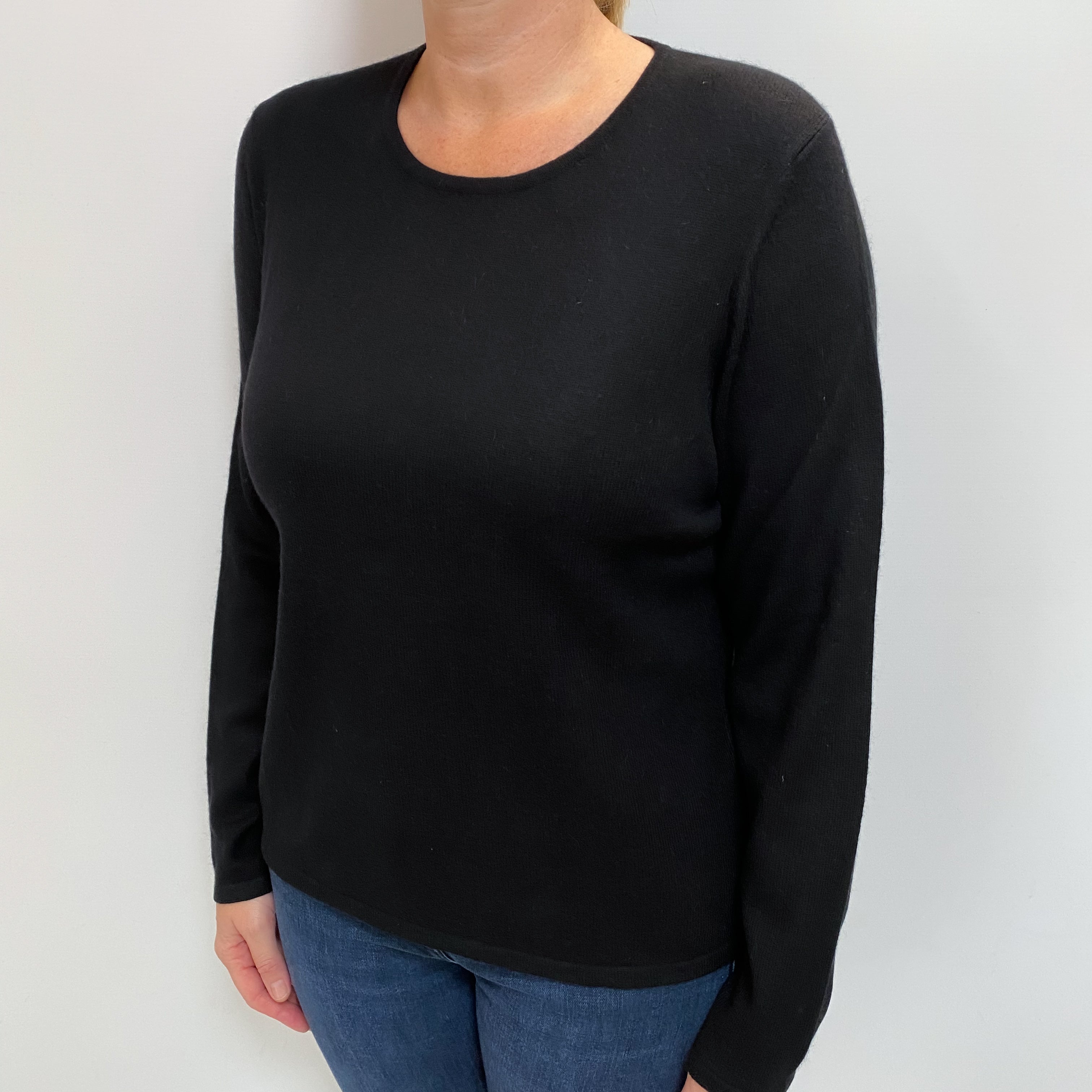 Black Cashmere Crew Neck Jumper Large