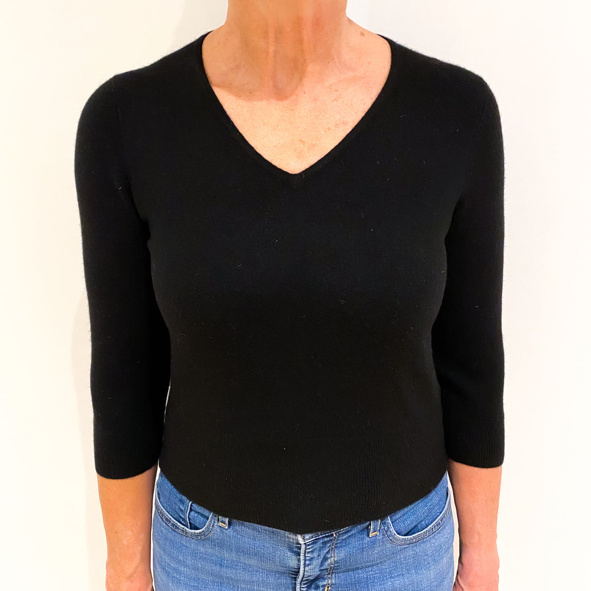 Black Cashmere V Neck Cropped Jumper Medium