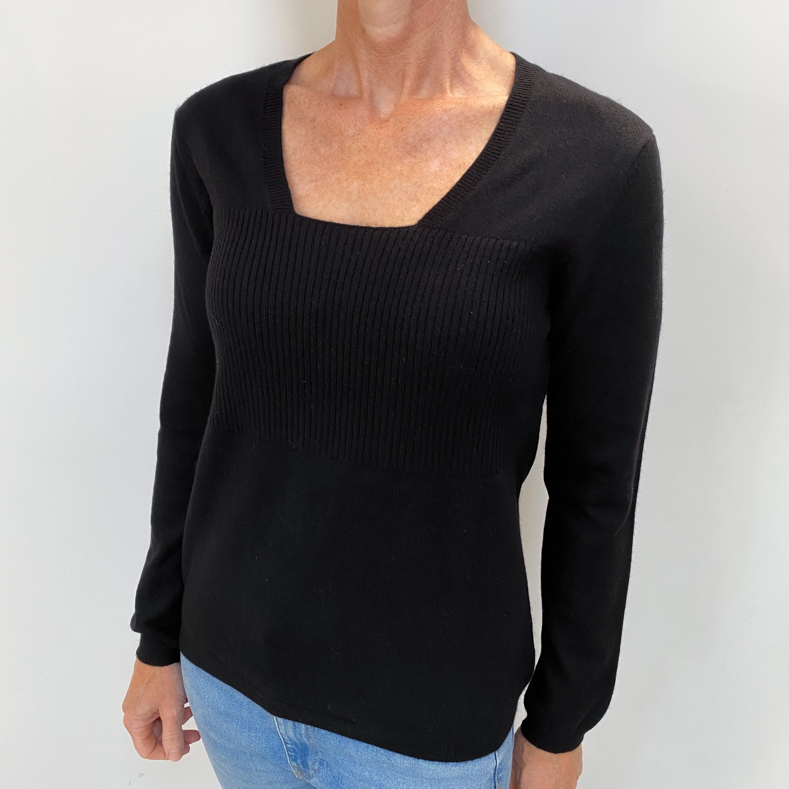 Black Cashmere Scoop Neck Jumper Small