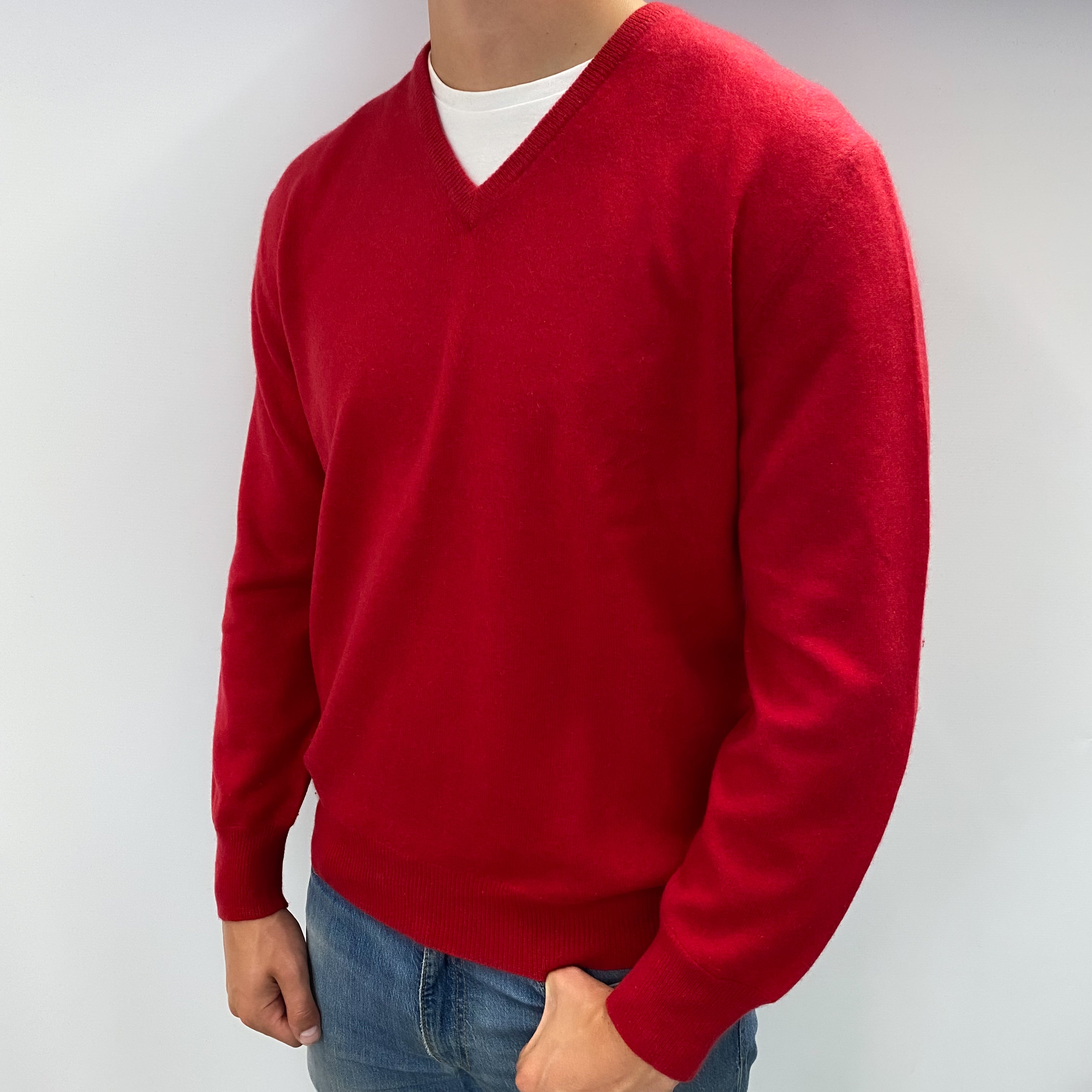 Men's Italian Post Box Red Cashmere V Neck Jumper XL
