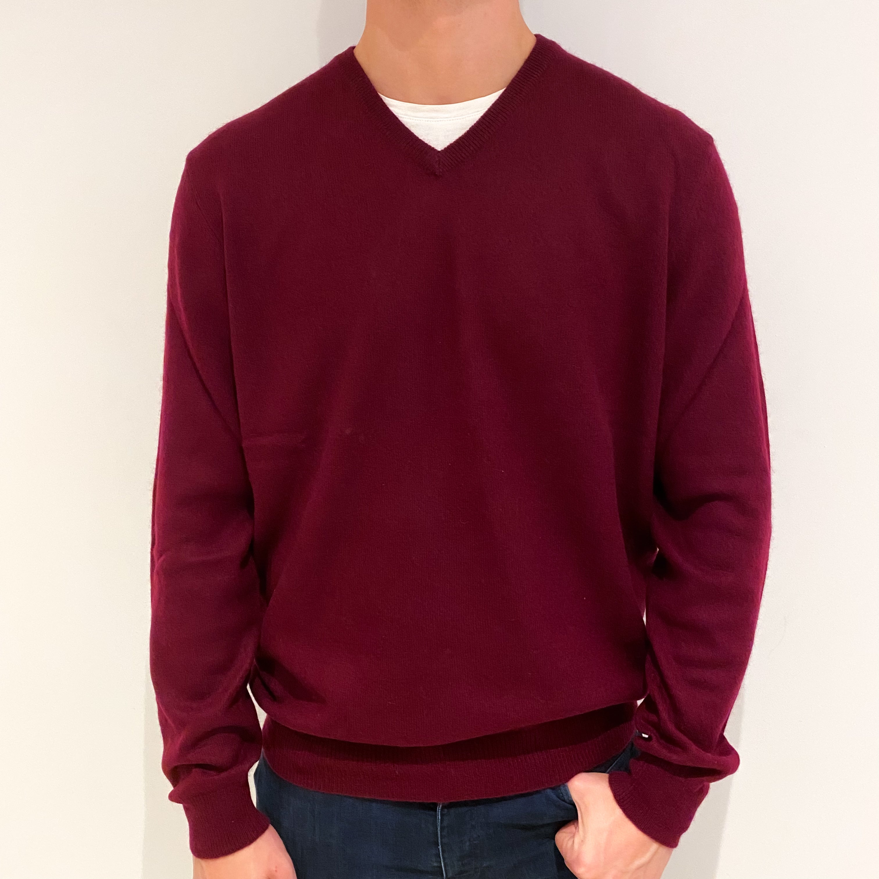Men's Garnet Red Cashmere V-Neck Jumper Extra Large