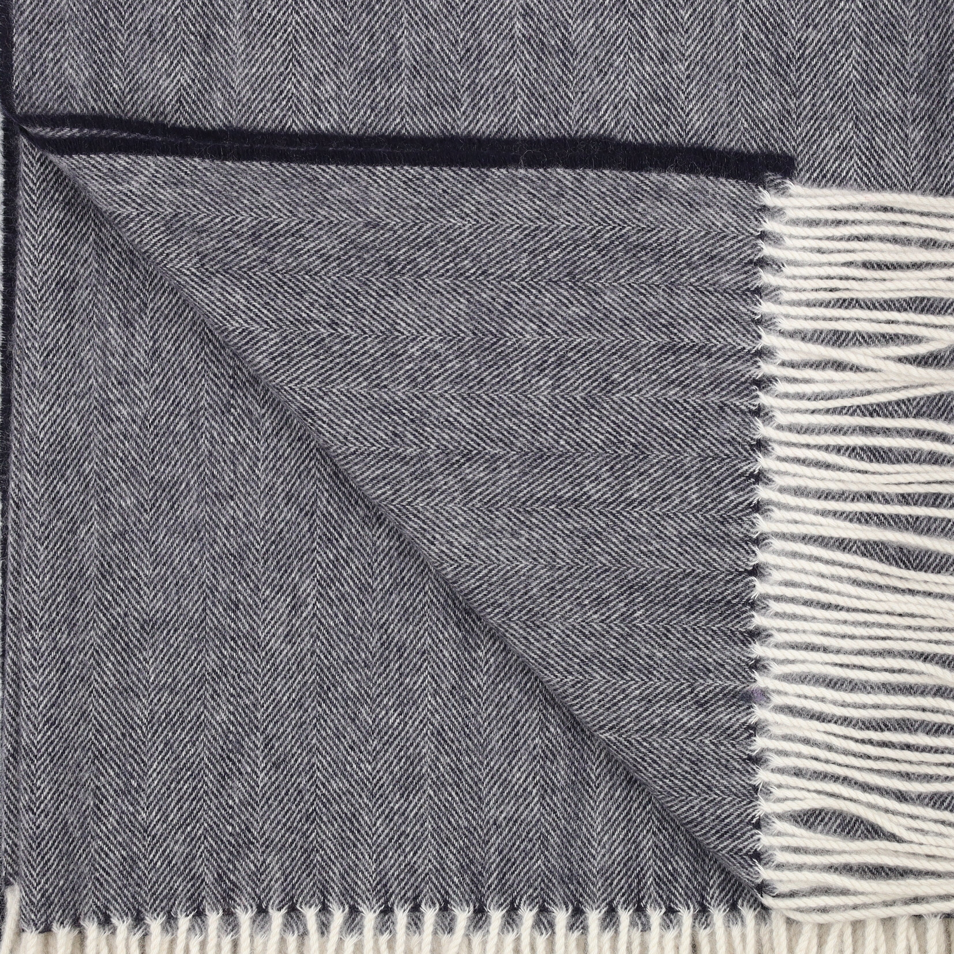 Brand New Scottish Darkest Navy and Winter White Herringbone Luxury Woven Cashmere Blanket