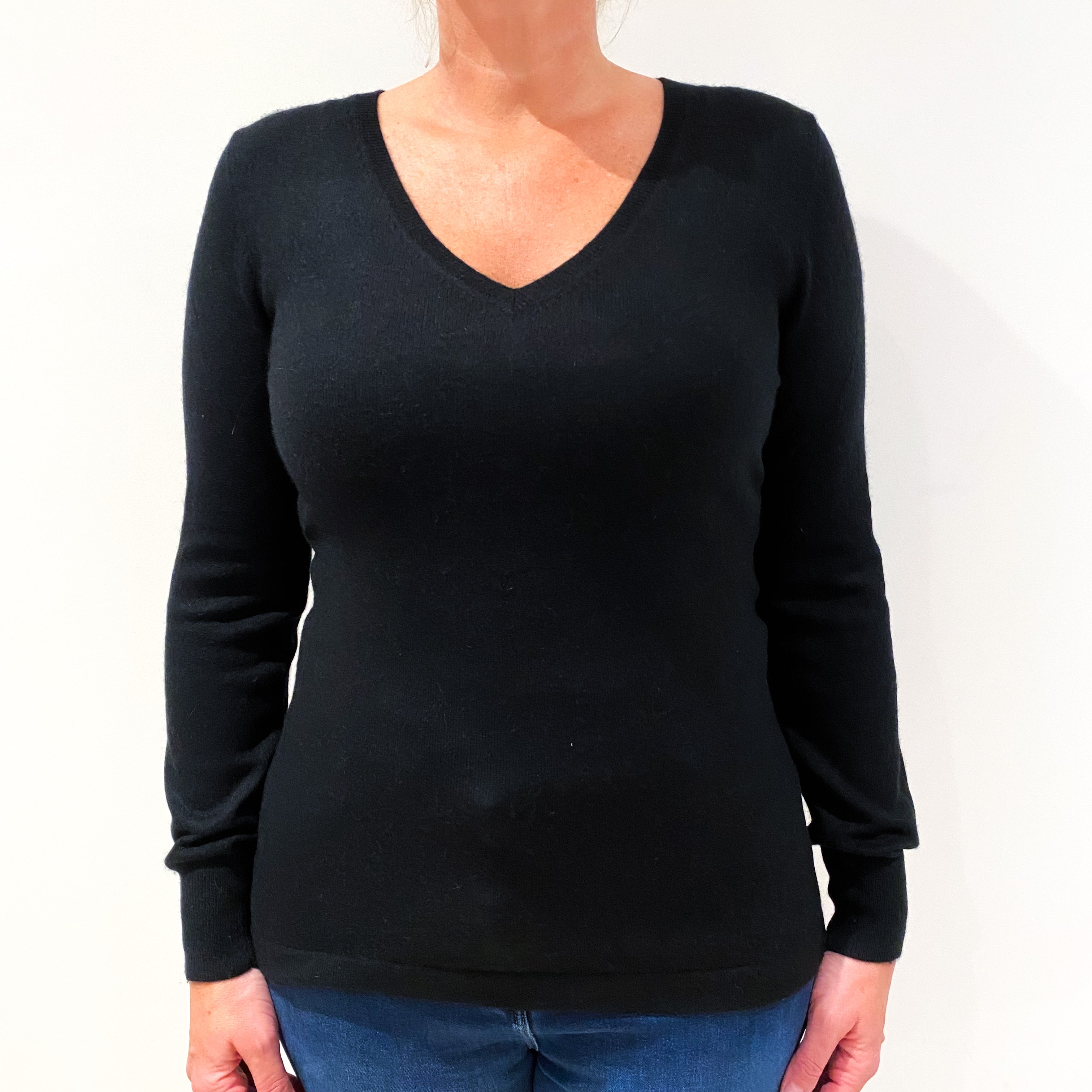 Black Cashmere V-Neck Jumper Large