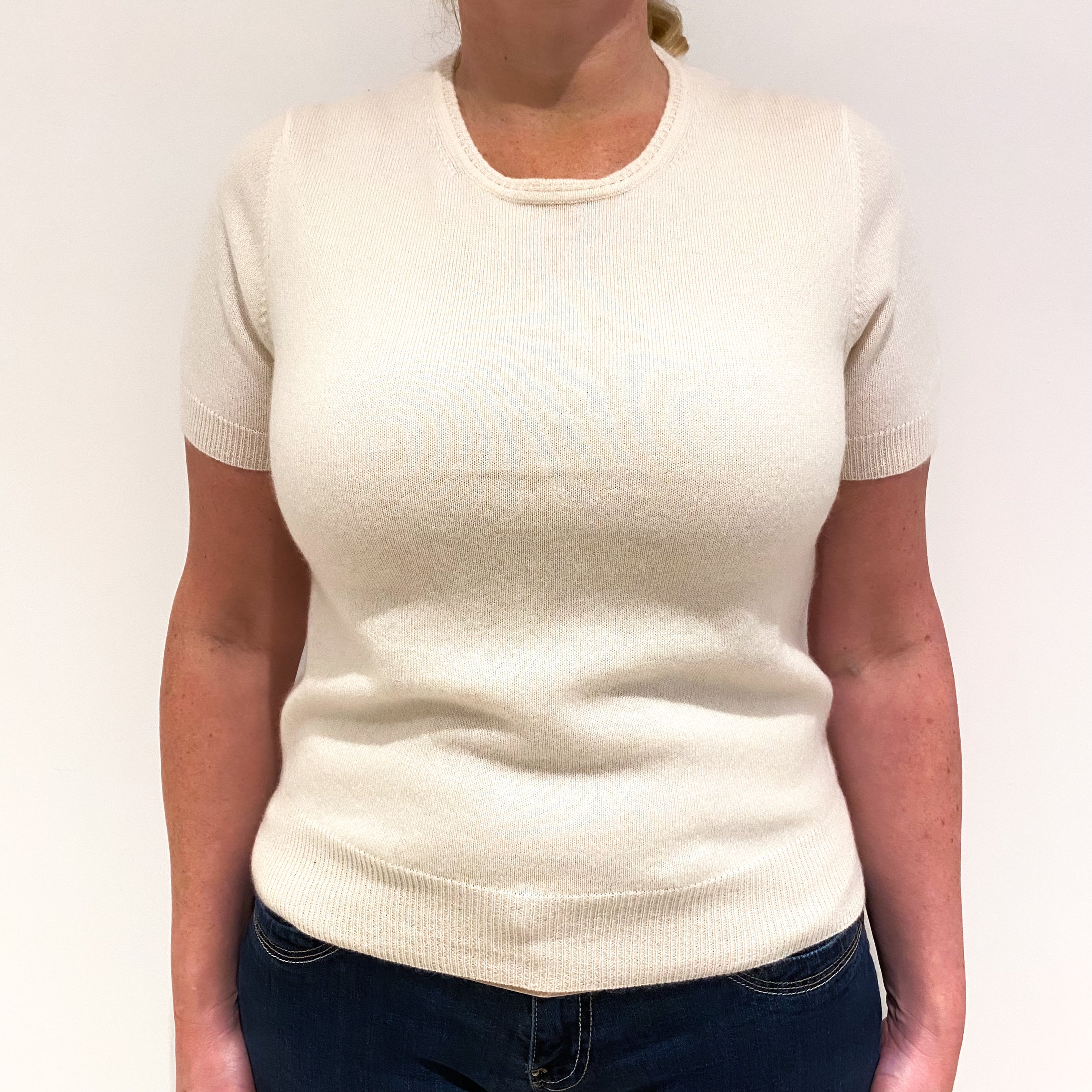 Cream Short Sleeved Cashmere Crew Neck Jumper Large