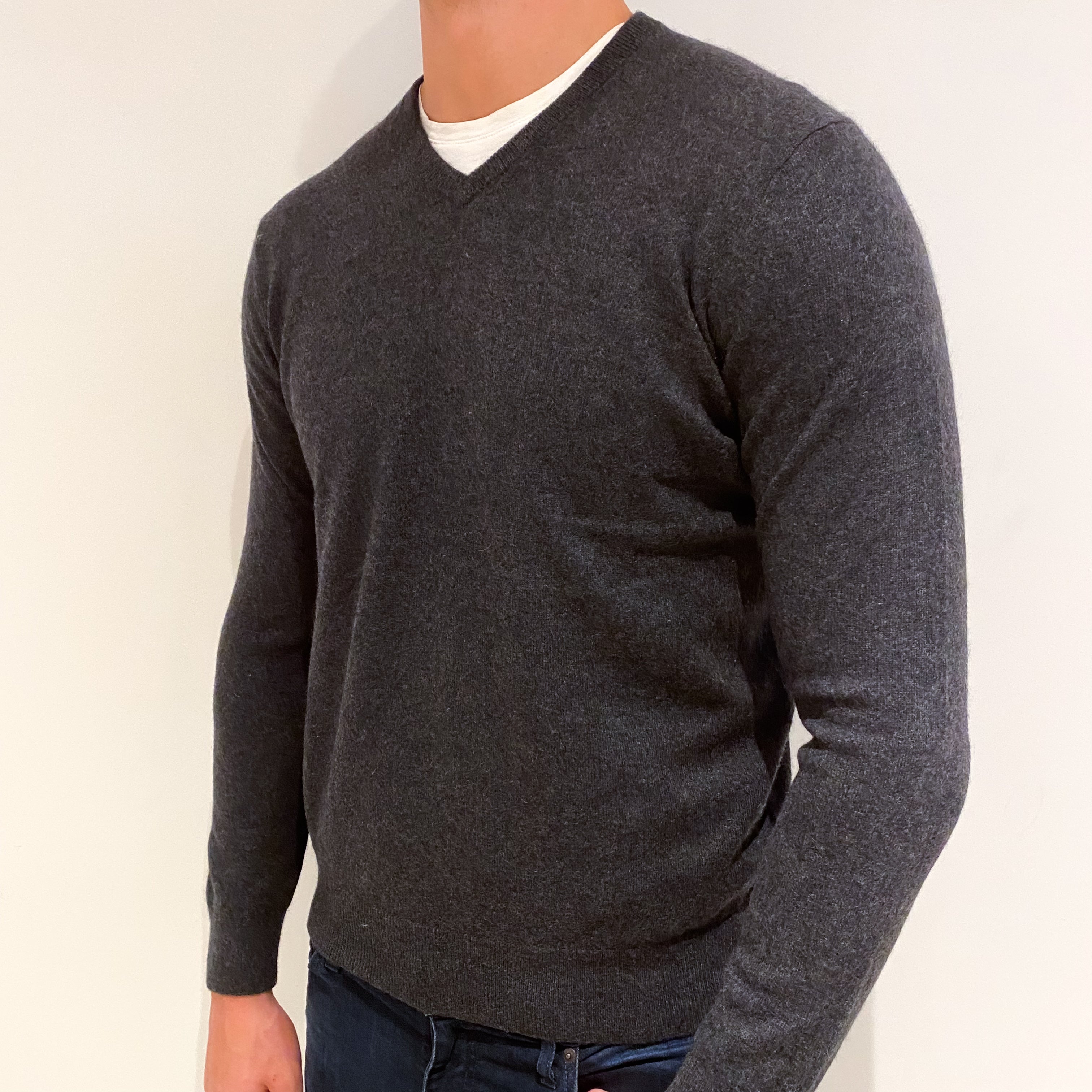 Men's Charcoal Grey Cashmere V-Neck Jumper Extra Large